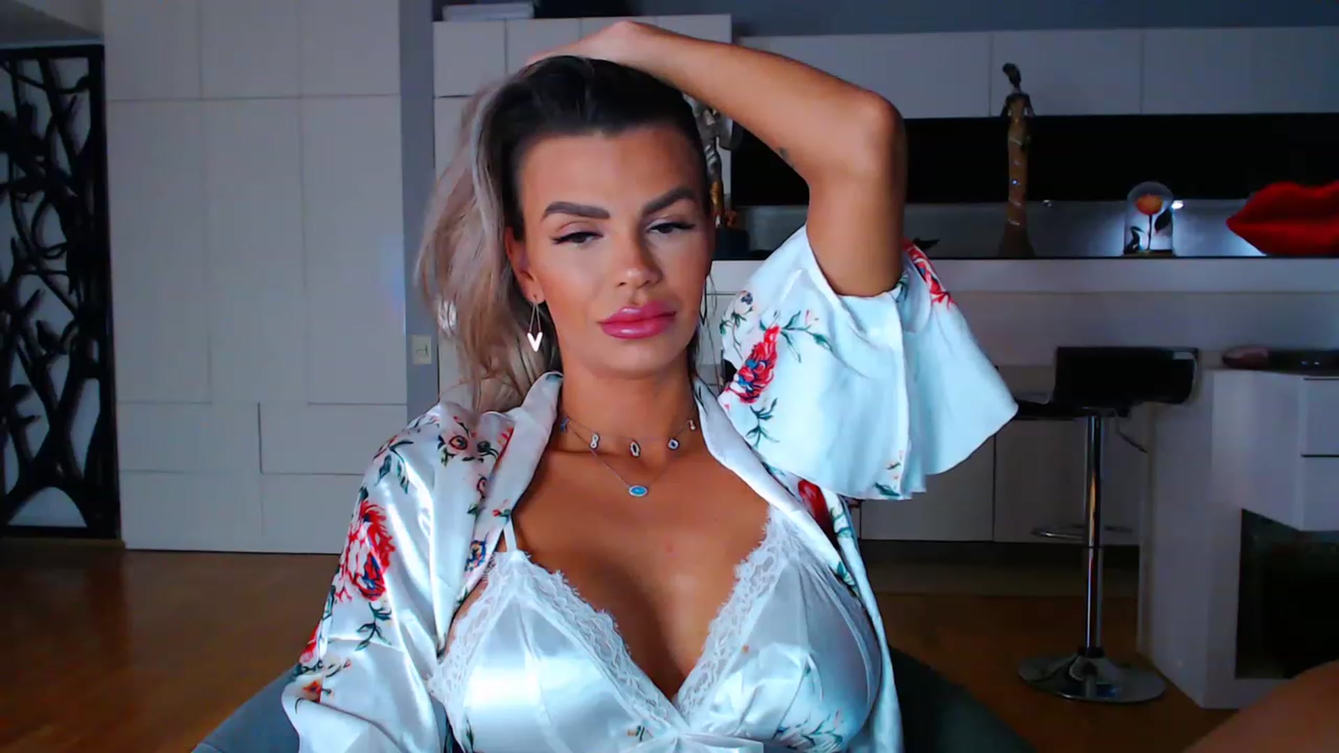 Gallery image thumbnail from D_y_y's myfreecams stream on, 01/05/2023, 02:37 image 19 of 20
