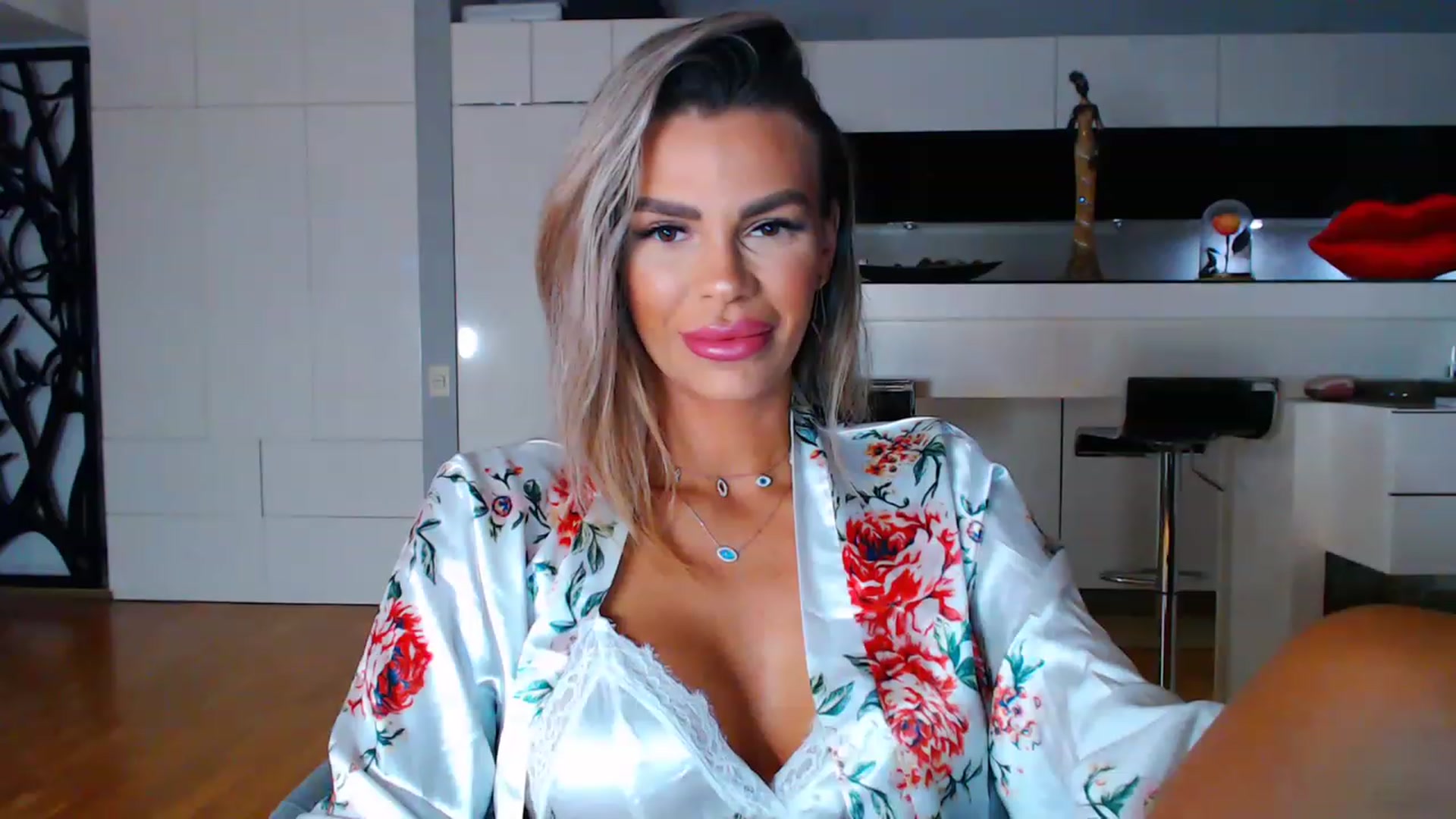 Gallery image thumbnail from D_y_y's myfreecams stream on, 01/05/2023, 02:37 image 13 of 20