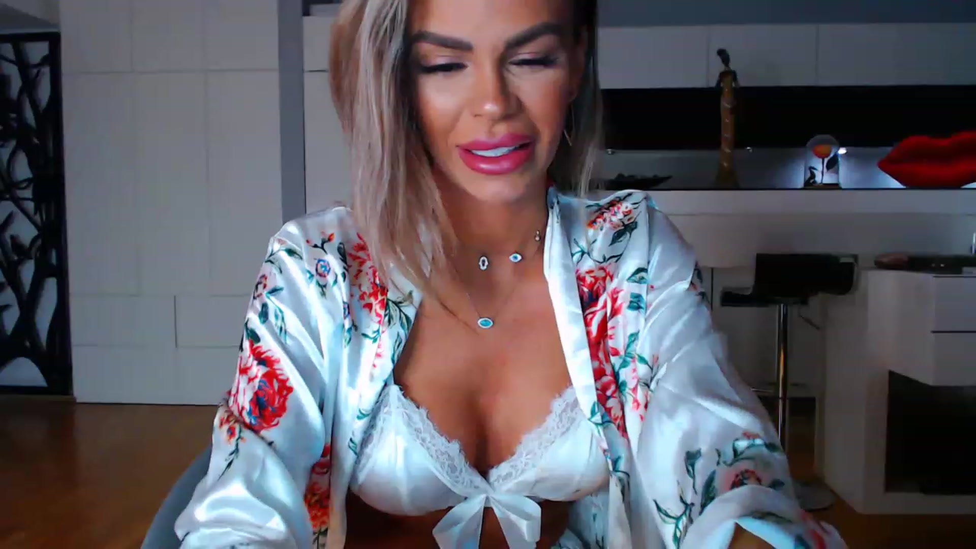 Gallery image thumbnail from D_y_y's myfreecams stream on, 01/05/2023, 02:37 image 12 of 20