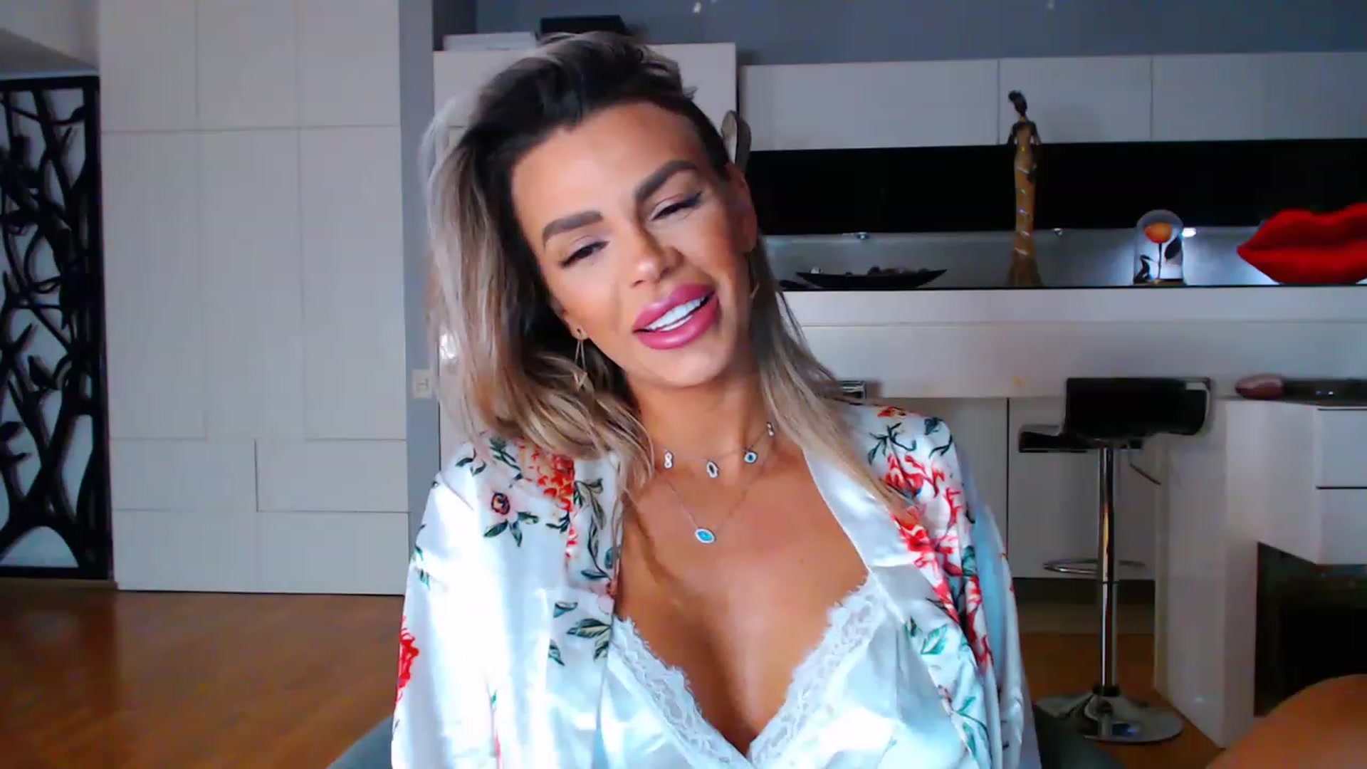 Gallery image thumbnail from D_y_y's myfreecams stream on, 01/05/2023, 03:28 image 19 of 20