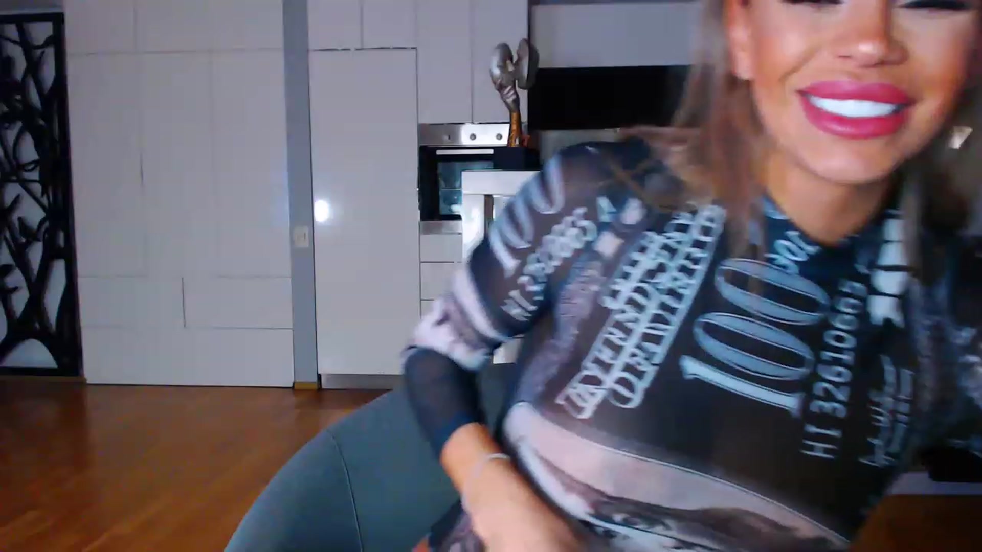 Gallery image thumbnail from D_y_y's myfreecams stream on, 01/08/2023, 06:45 image 9 of 20