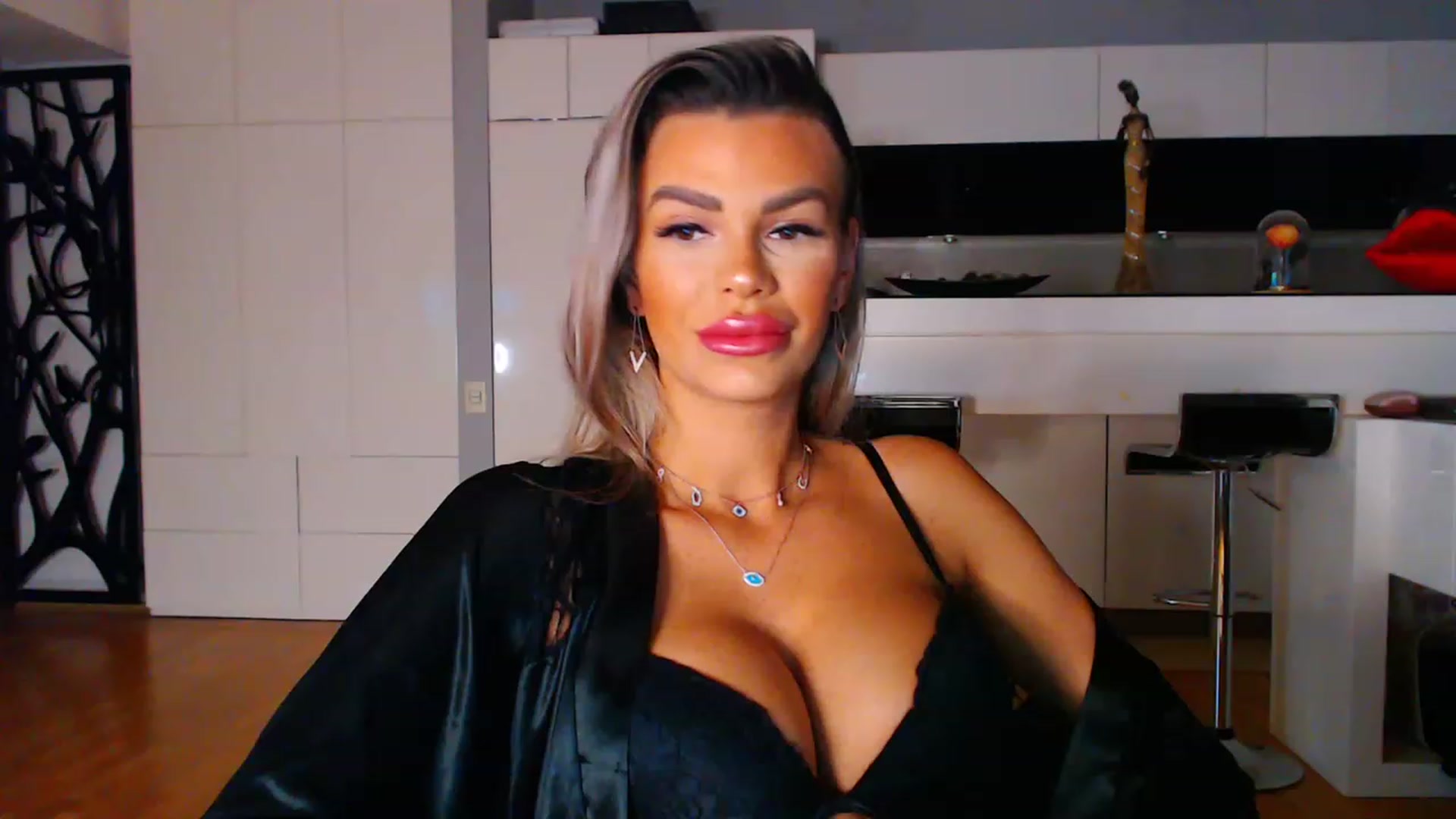 Gallery image thumbnail from D_y_y's myfreecams stream on, 01/09/2023, 03:04 image 8 of 20