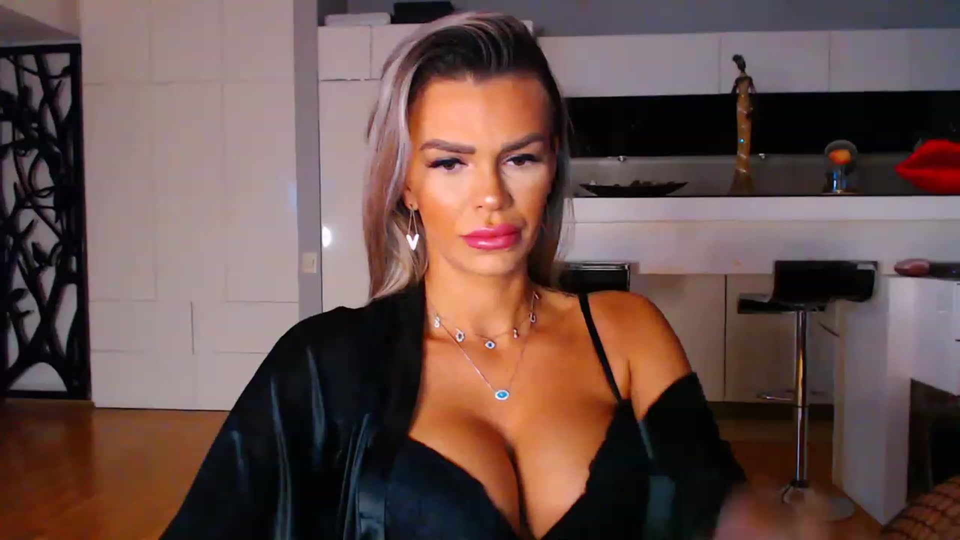 Gallery image thumbnail from D_y_y's myfreecams stream on, 01/09/2023, 03:04 image 4 of 20