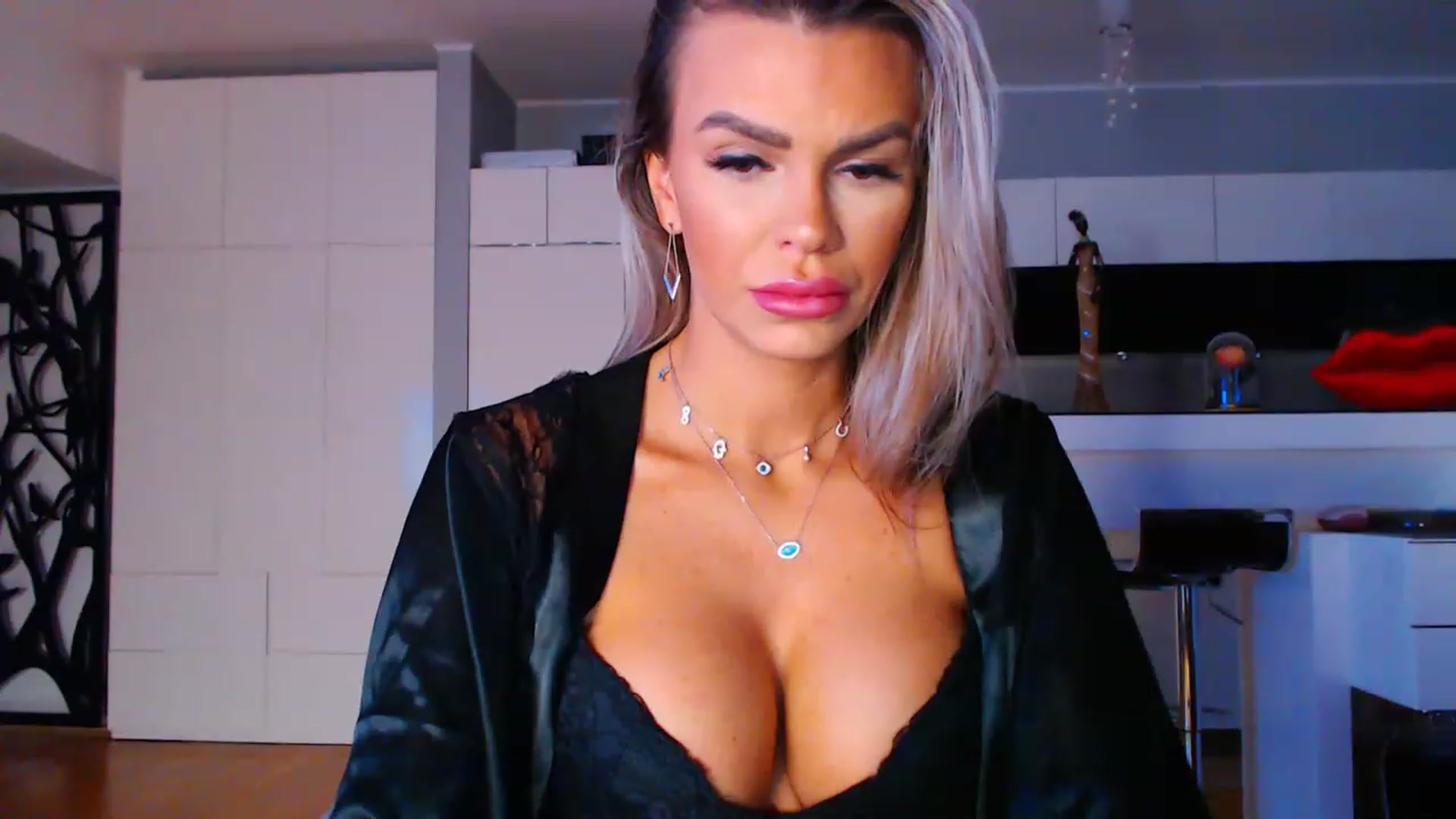Gallery image thumbnail from D_y_y's myfreecams stream on, 01/09/2023, 04:54 image 16 of 20