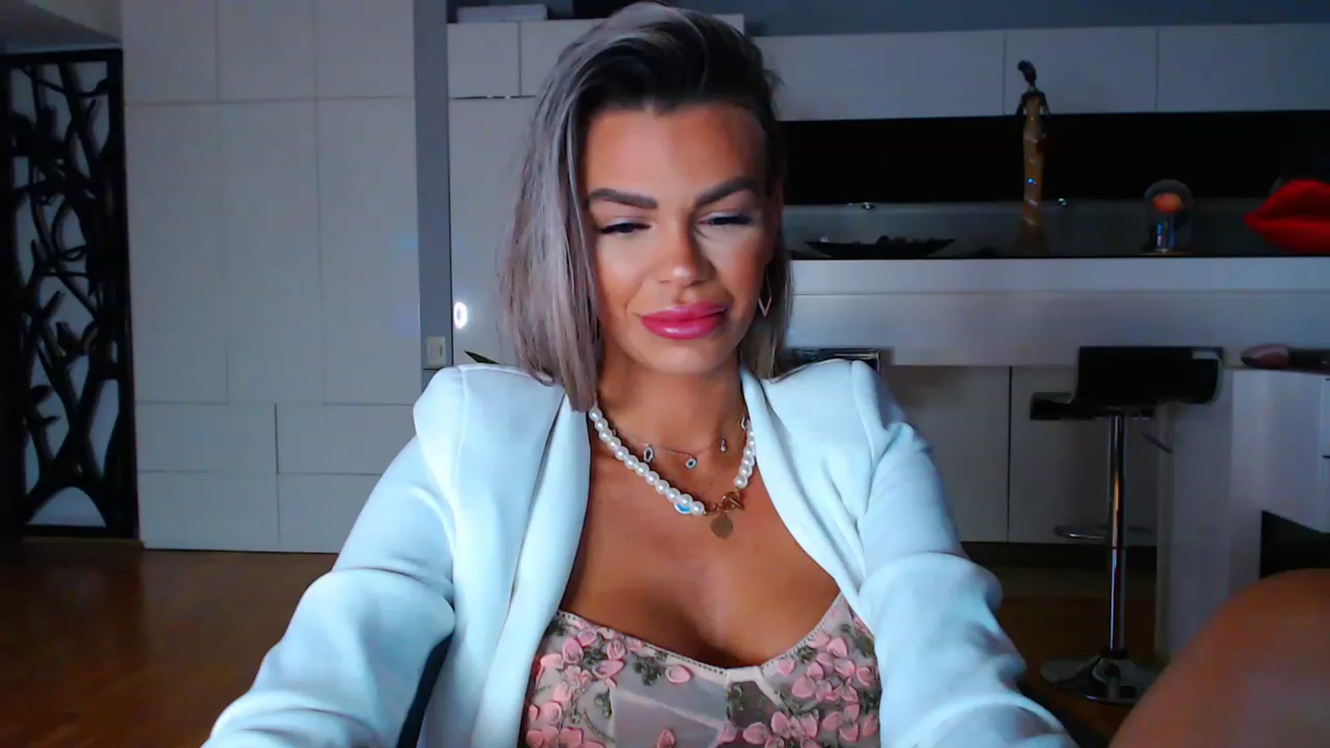 Gallery image thumbnail from D_y_y's myfreecams stream on, 01/12/2023, 04:57 image 3 of 20