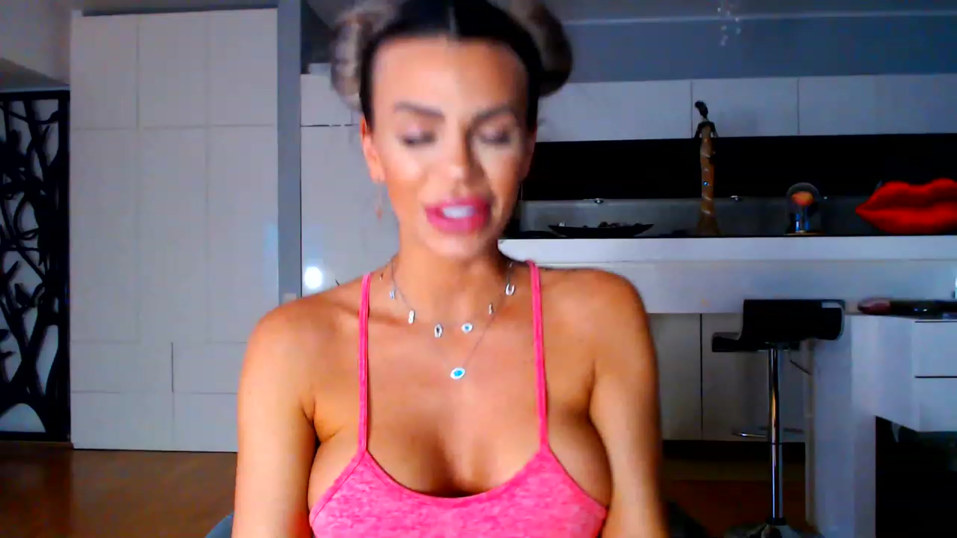 Gallery image thumbnail from D_y_y's myfreecams stream on, 01/15/2023, 05:02 image 15 of 20
