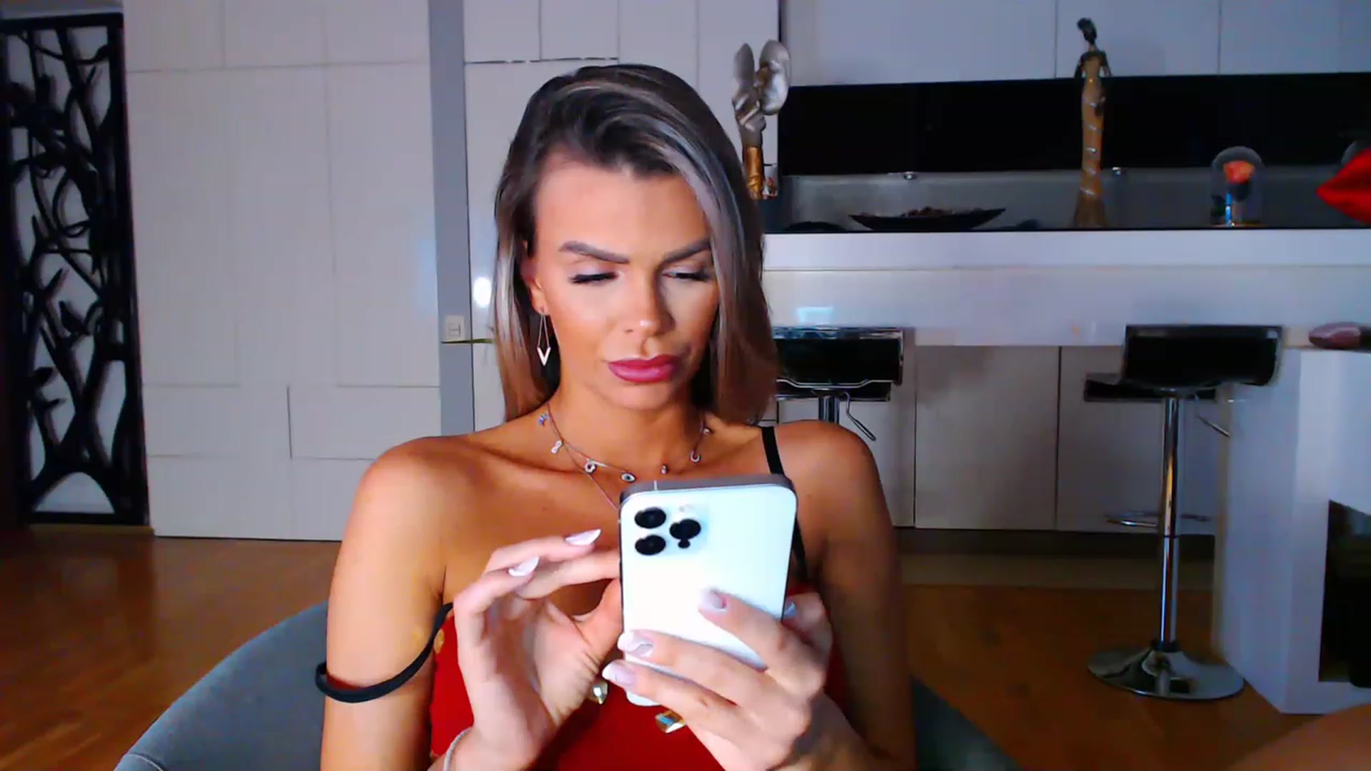 Gallery image thumbnail from D_y_y's myfreecams stream on, 01/18/2023, 05:50 image 16 of 20