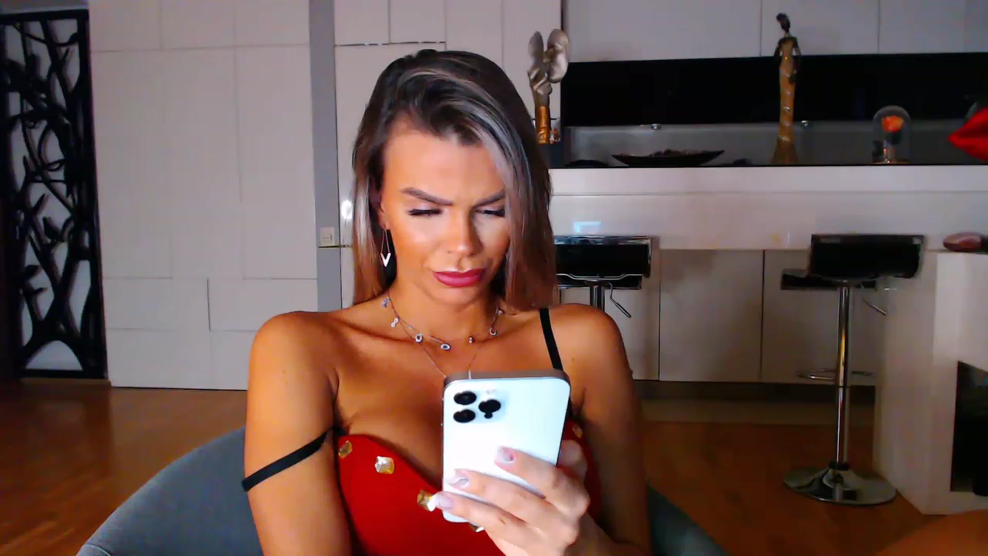 Gallery image thumbnail from D_y_y's myfreecams stream on, 01/18/2023, 05:50 image 19 of 20