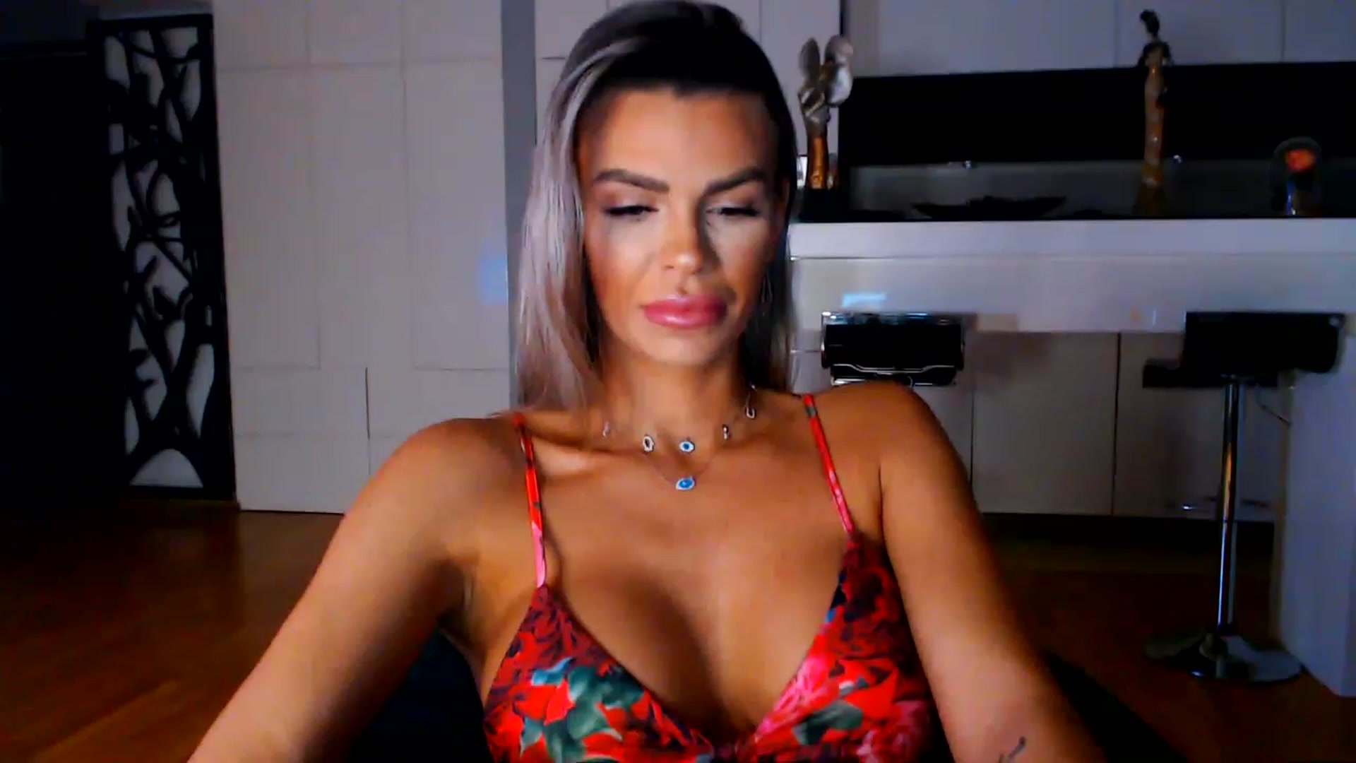 Gallery image thumbnail from D_y_y's myfreecams stream on, 01/19/2023, 05:50 image 3 of 20