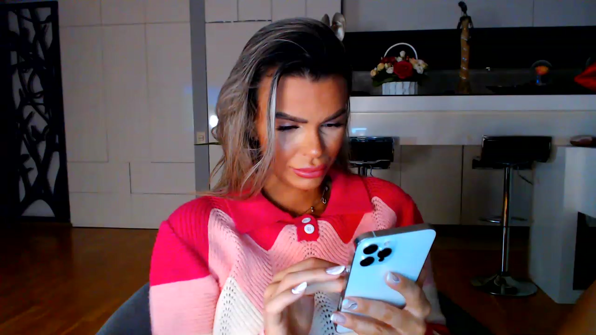 Gallery image thumbnail from D_y_y's myfreecams stream on, 01/20/2023, 05:02 image 18 of 20