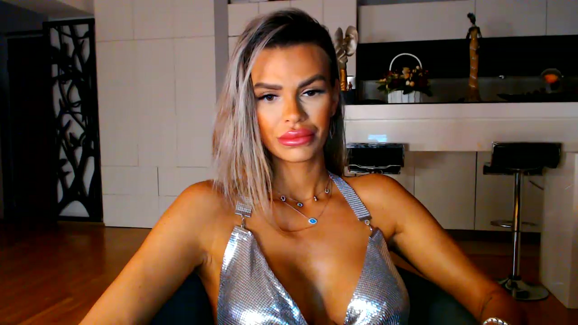 Gallery image thumbnail from D_y_y's myfreecams stream on, 01/27/2023, 04:21 image 9 of 20