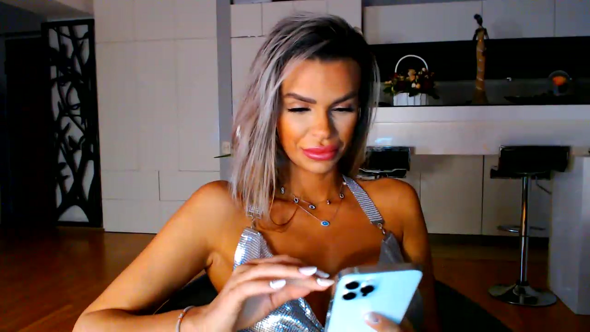 Gallery image thumbnail from D_y_y's myfreecams stream on, 01/27/2023, 04:21 image 7 of 20