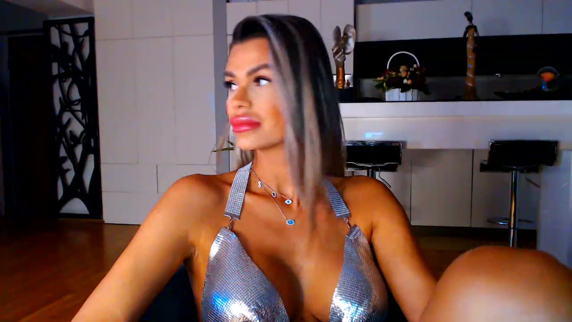 Gallery image thumbnail from D_y_y's myfreecams stream on, 01/27/2023, 04:21 image 19 of 20