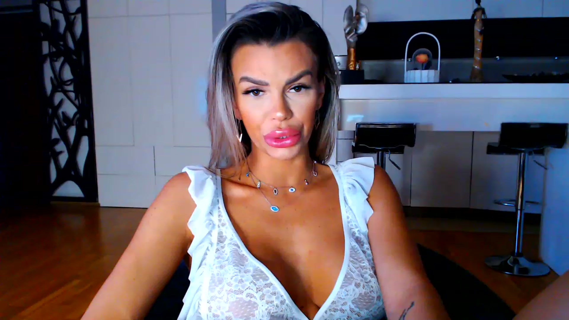 Gallery image thumbnail from D_y_y's myfreecams stream on, 01/28/2023, 05:10 image 12 of 20