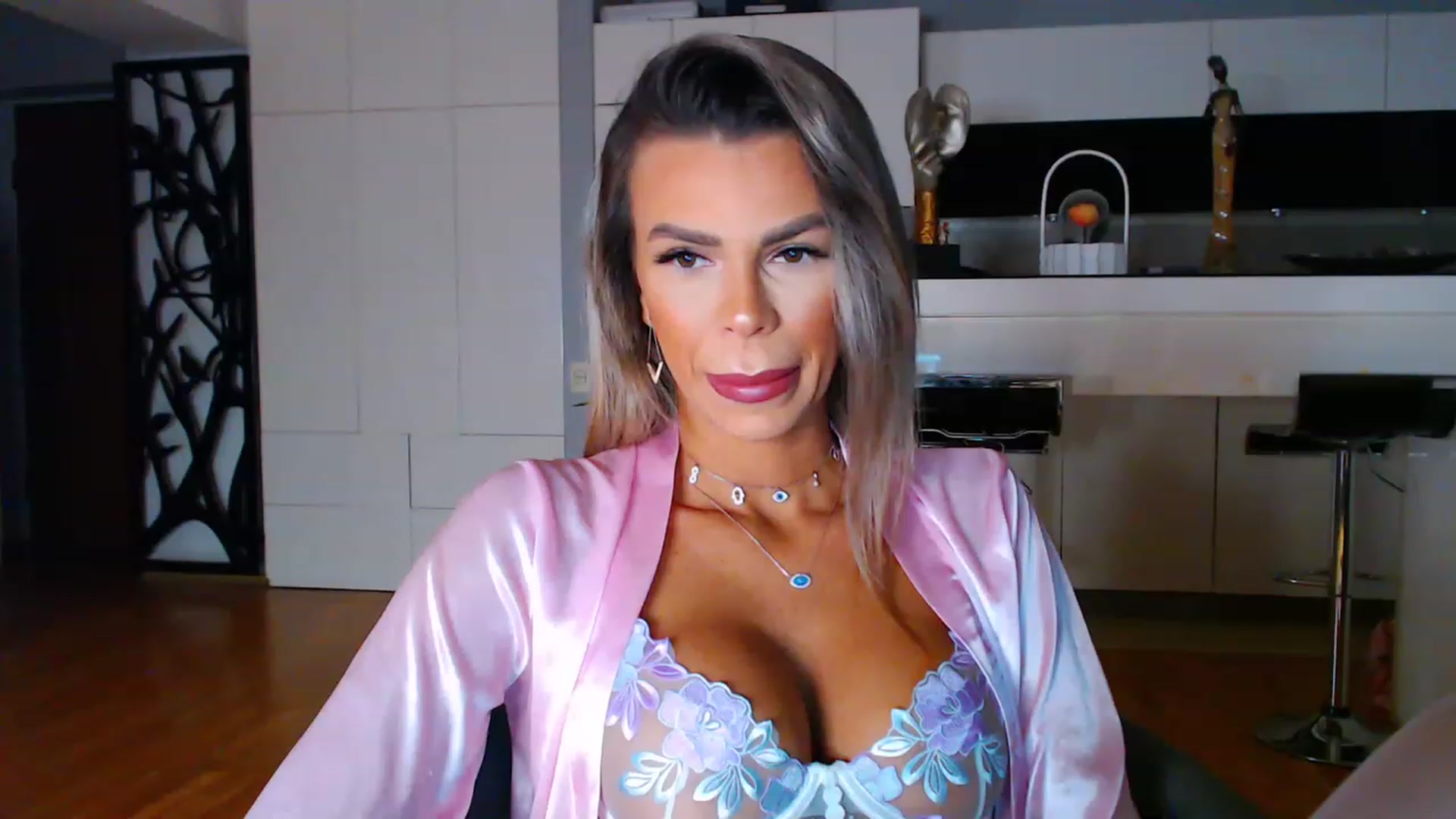 Gallery image thumbnail from D_y_y's myfreecams stream on, 01/31/2023, 05:01 image 1 of 20