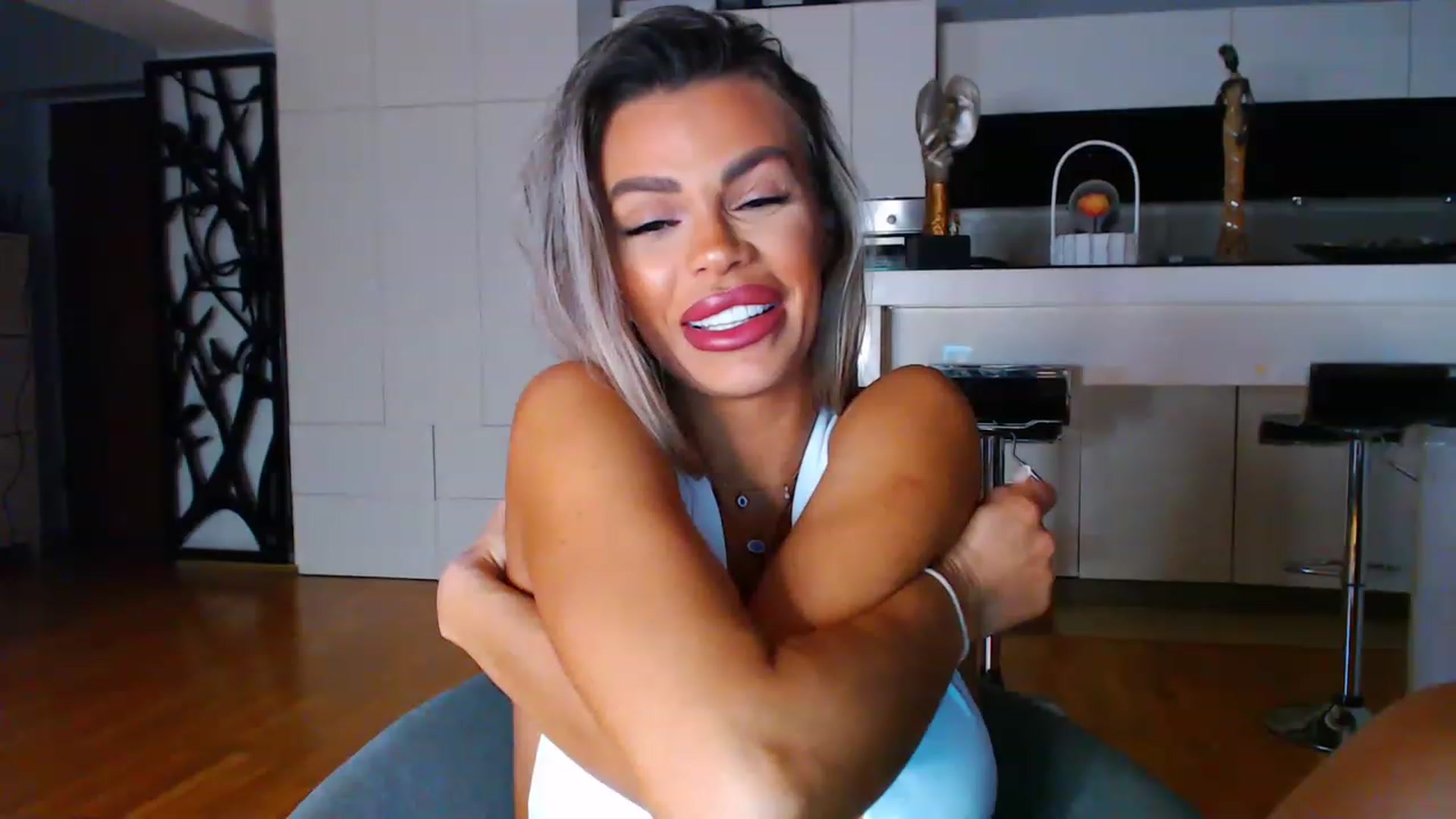 Gallery image thumbnail from D_y_y's myfreecams stream on, 02/01/2023, 05:46 image 12 of 20