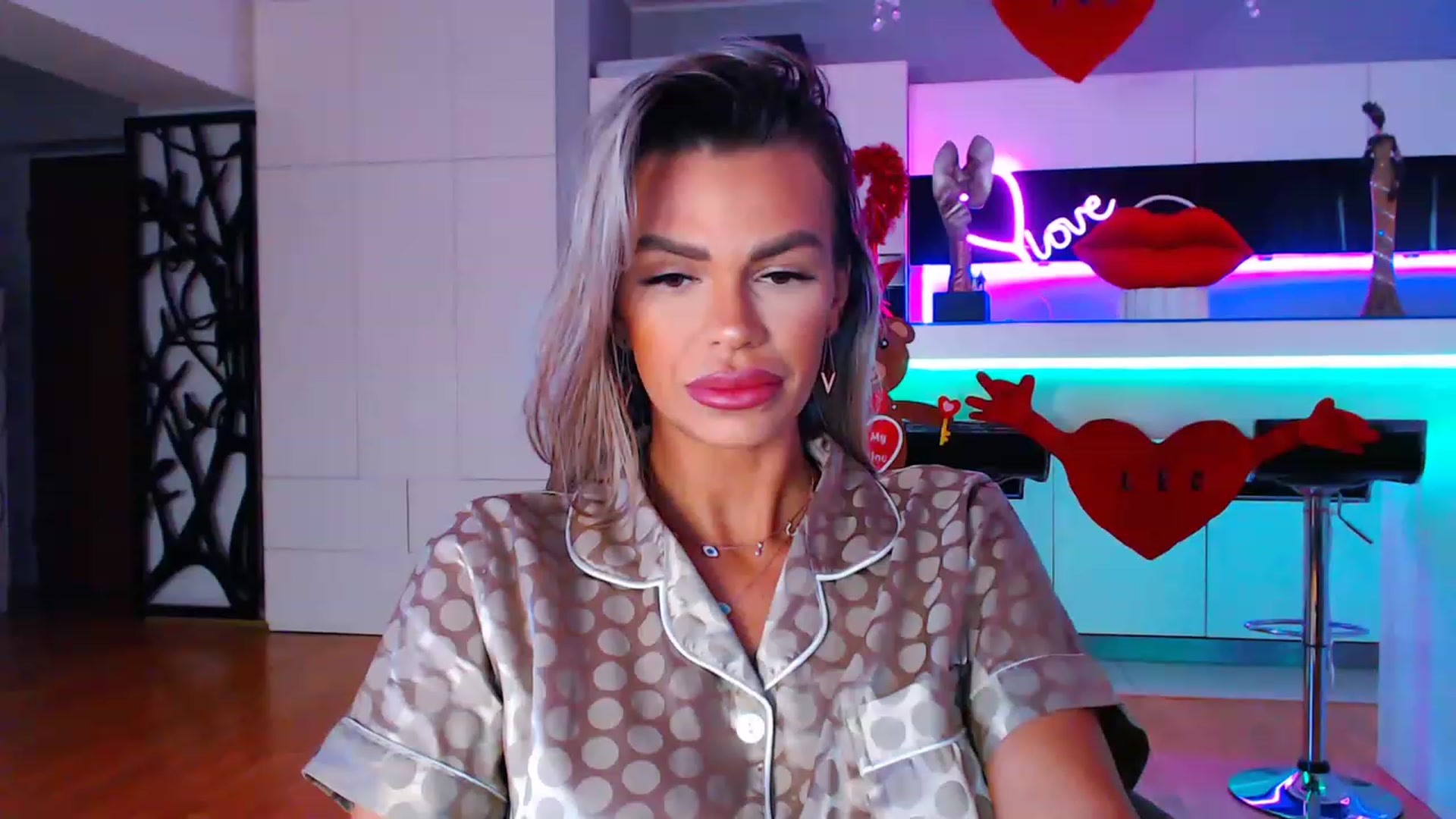 Gallery image thumbnail from D_y_y's myfreecams stream on, 02/02/2023, 05:57 image 17 of 20