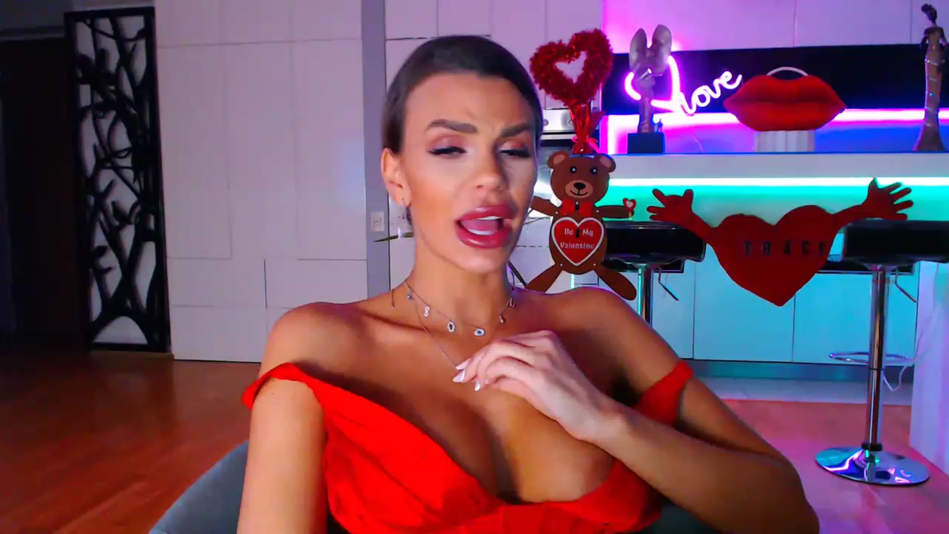 Gallery image thumbnail from D_y_y's myfreecams stream on, 02/05/2023, 04:45 image 15 of 20
