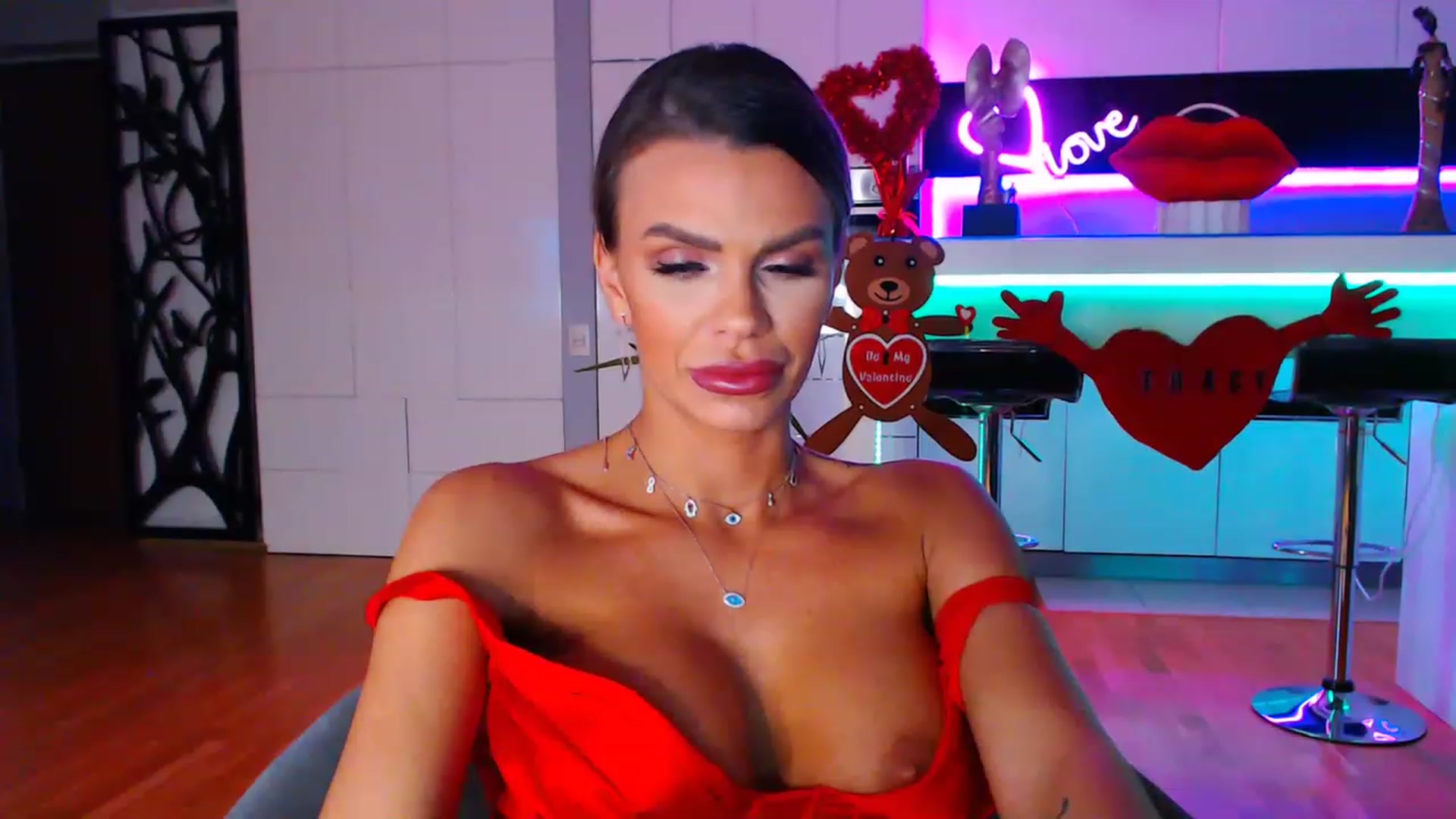 Gallery image thumbnail from D_y_y's myfreecams stream on, 02/05/2023, 04:45 image 16 of 20