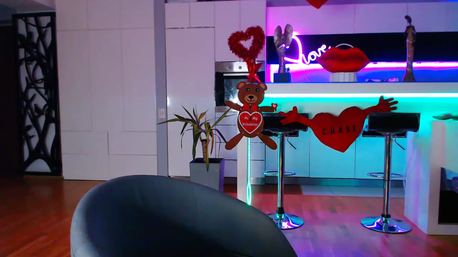 Gallery image thumbnail from D_y_y's myfreecams stream on, 02/08/2023, 04:55 image 10 of 20