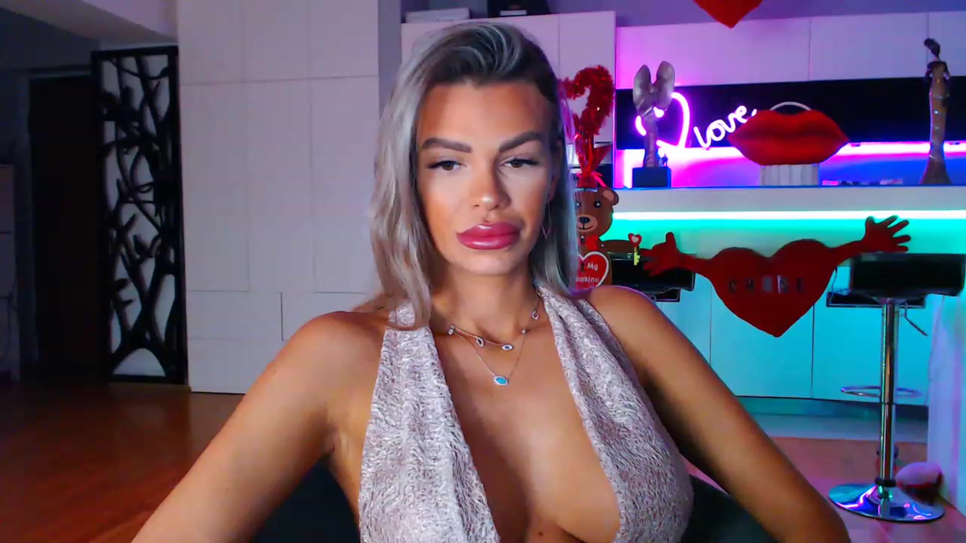 Gallery image thumbnail from D_y_y's myfreecams stream on, 02/10/2023, 03:53 image 14 of 20
