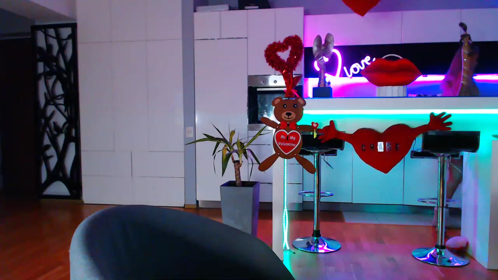 Gallery image thumbnail from D_y_y's myfreecams stream on, 02/10/2023, 03:53 image 18 of 20