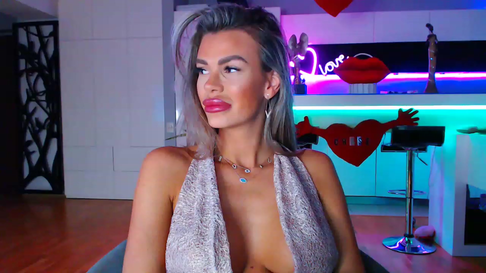 Gallery image thumbnail from D_y_y's myfreecams stream on, 02/10/2023, 05:23 image 1 of 20
