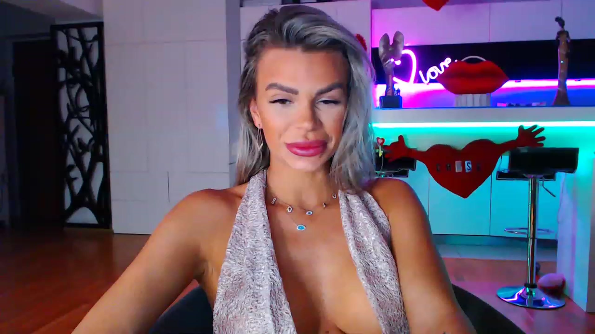 Gallery image thumbnail from D_y_y's myfreecams stream on, 02/10/2023, 05:23 image 14 of 20