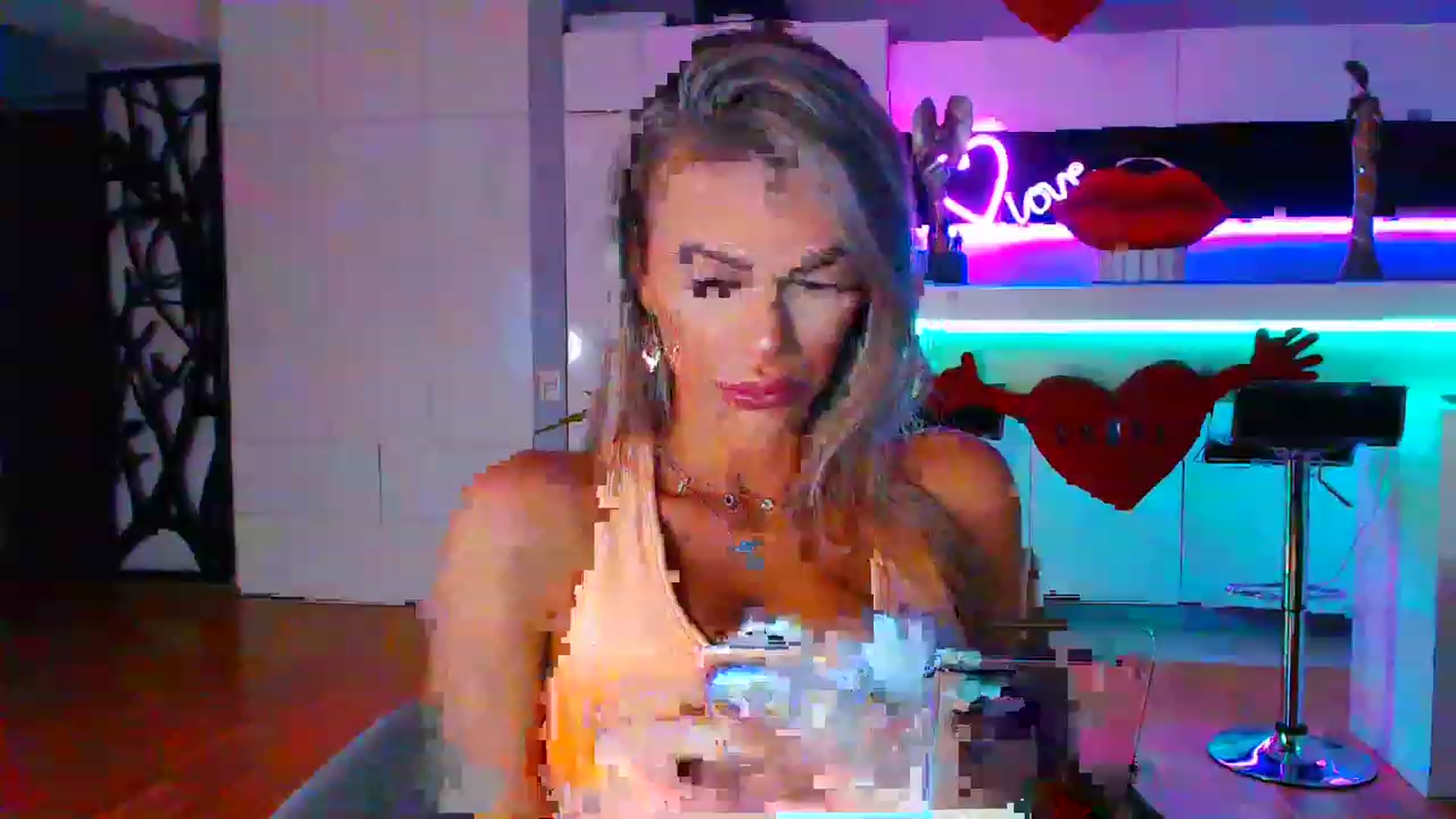 Gallery image thumbnail from D_y_y's myfreecams stream on, 02/13/2023, 04:18 image 20 of 20