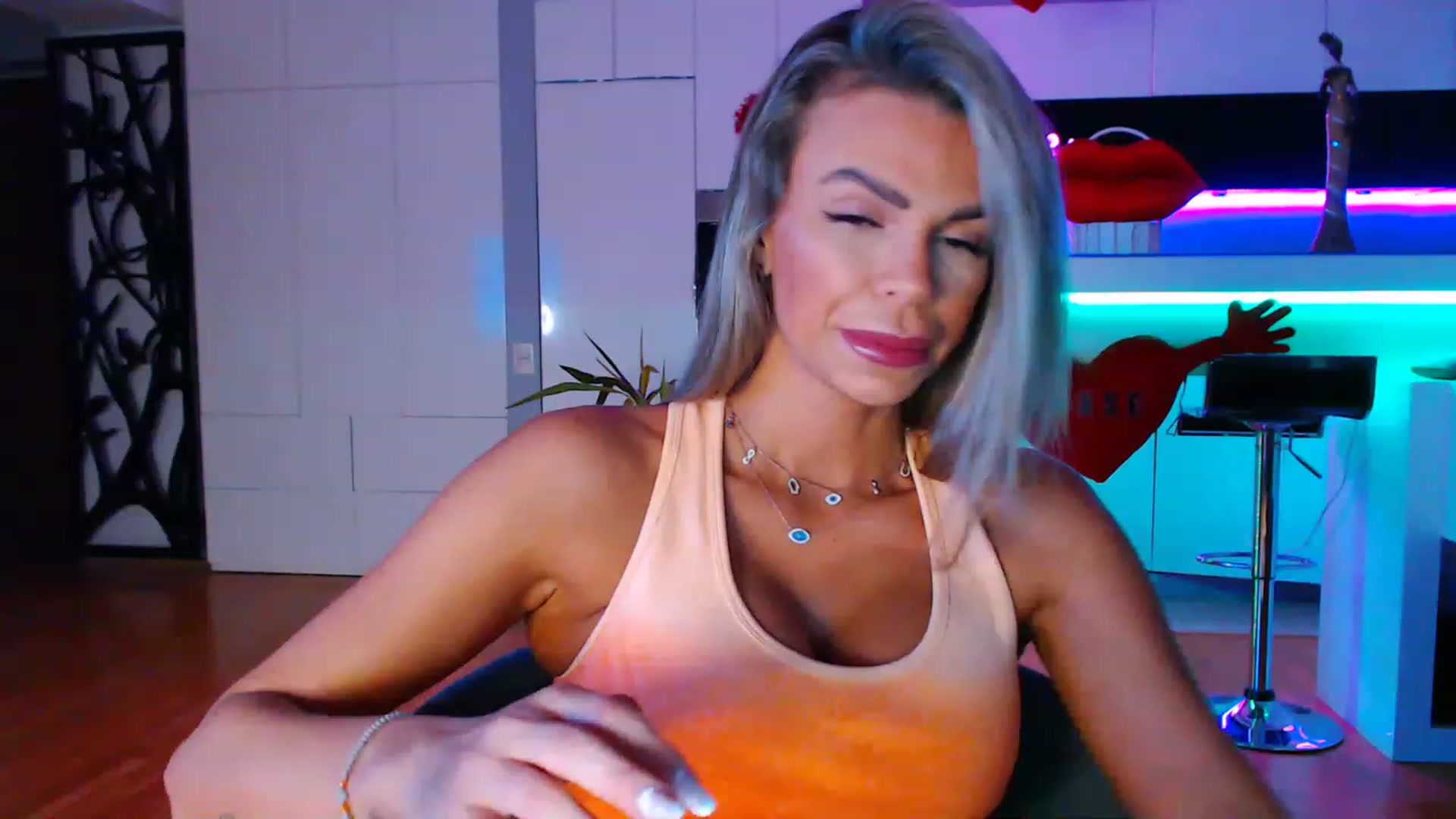 Gallery image thumbnail from D_y_y's myfreecams stream on, 02/13/2023, 05:49 image 1 of 20