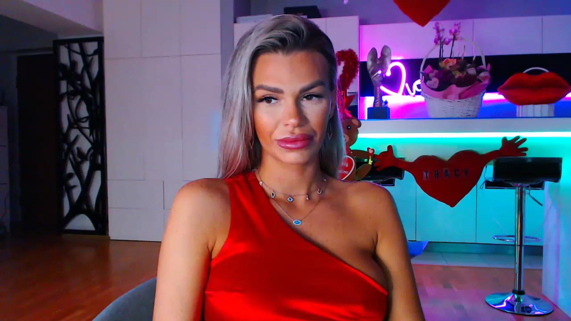 Gallery image thumbnail from D_y_y's myfreecams stream on, 02/15/2023, 04:45 image 12 of 20