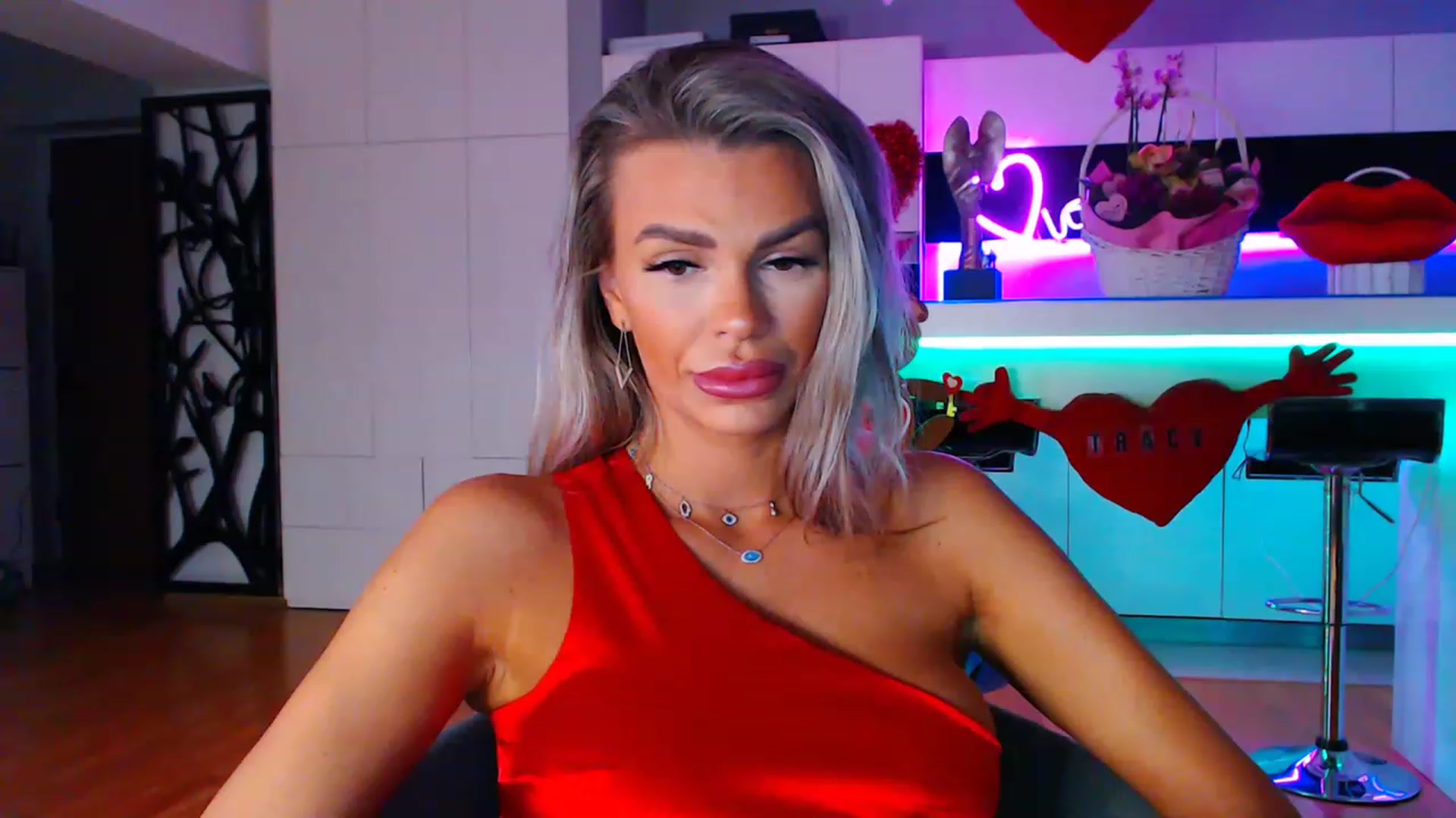 Gallery image thumbnail from D_y_y's myfreecams stream on, 02/15/2023, 04:45 image 19 of 20