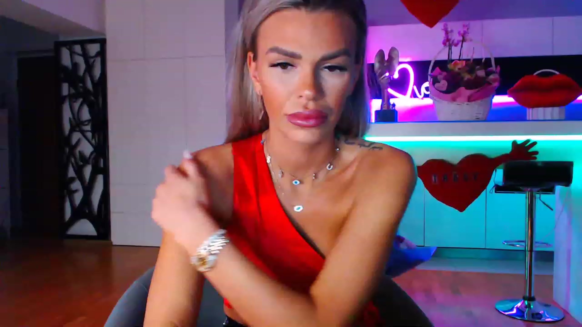 Gallery image thumbnail from D_y_y's myfreecams stream on, 02/15/2023, 04:45 image 13 of 20