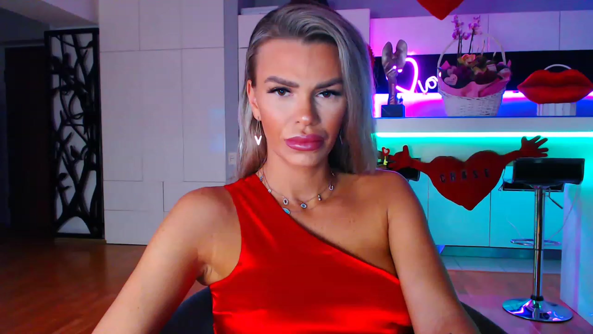 Gallery image thumbnail from D_y_y's myfreecams stream on, 02/15/2023, 04:45 image 1 of 20