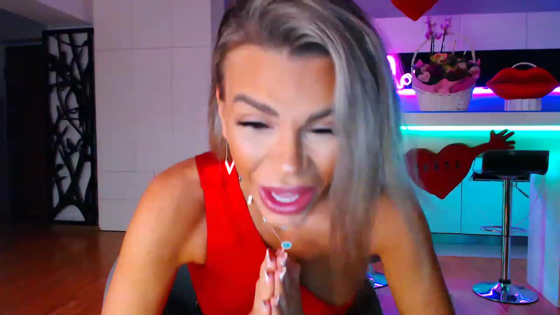 Gallery image thumbnail from D_y_y's myfreecams stream on, 02/15/2023, 04:45 image 4 of 20