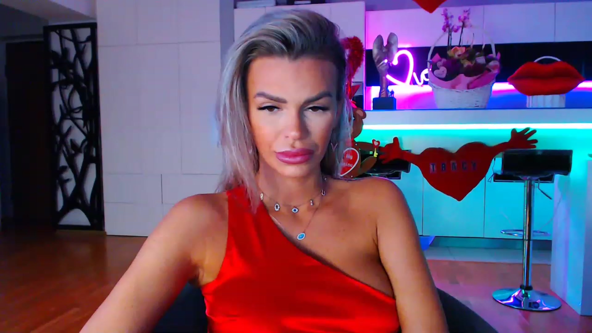 Gallery image thumbnail from D_y_y's myfreecams stream on, 02/15/2023, 05:23 image 15 of 20