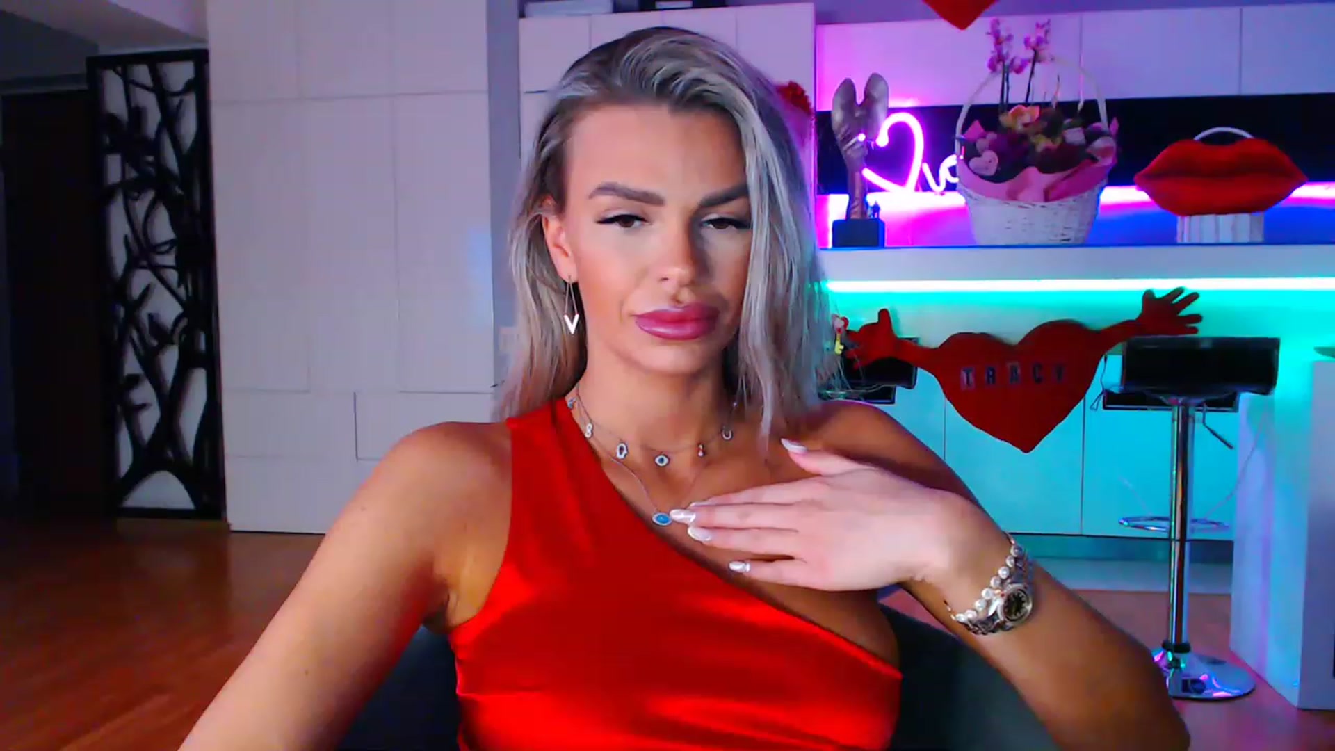Gallery image thumbnail from D_y_y's myfreecams stream on, 02/15/2023, 05:23 image 4 of 20