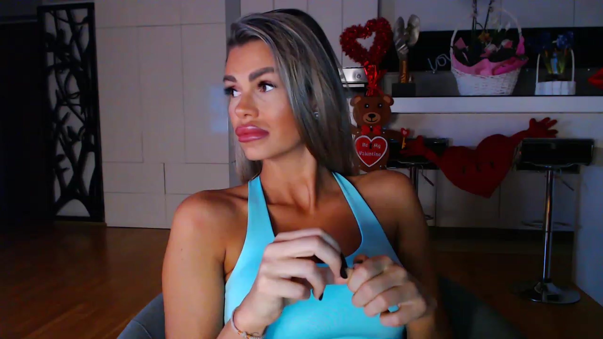 Gallery image thumbnail from D_y_y's myfreecams stream on, 02/26/2023, 04:35 image 16 of 20
