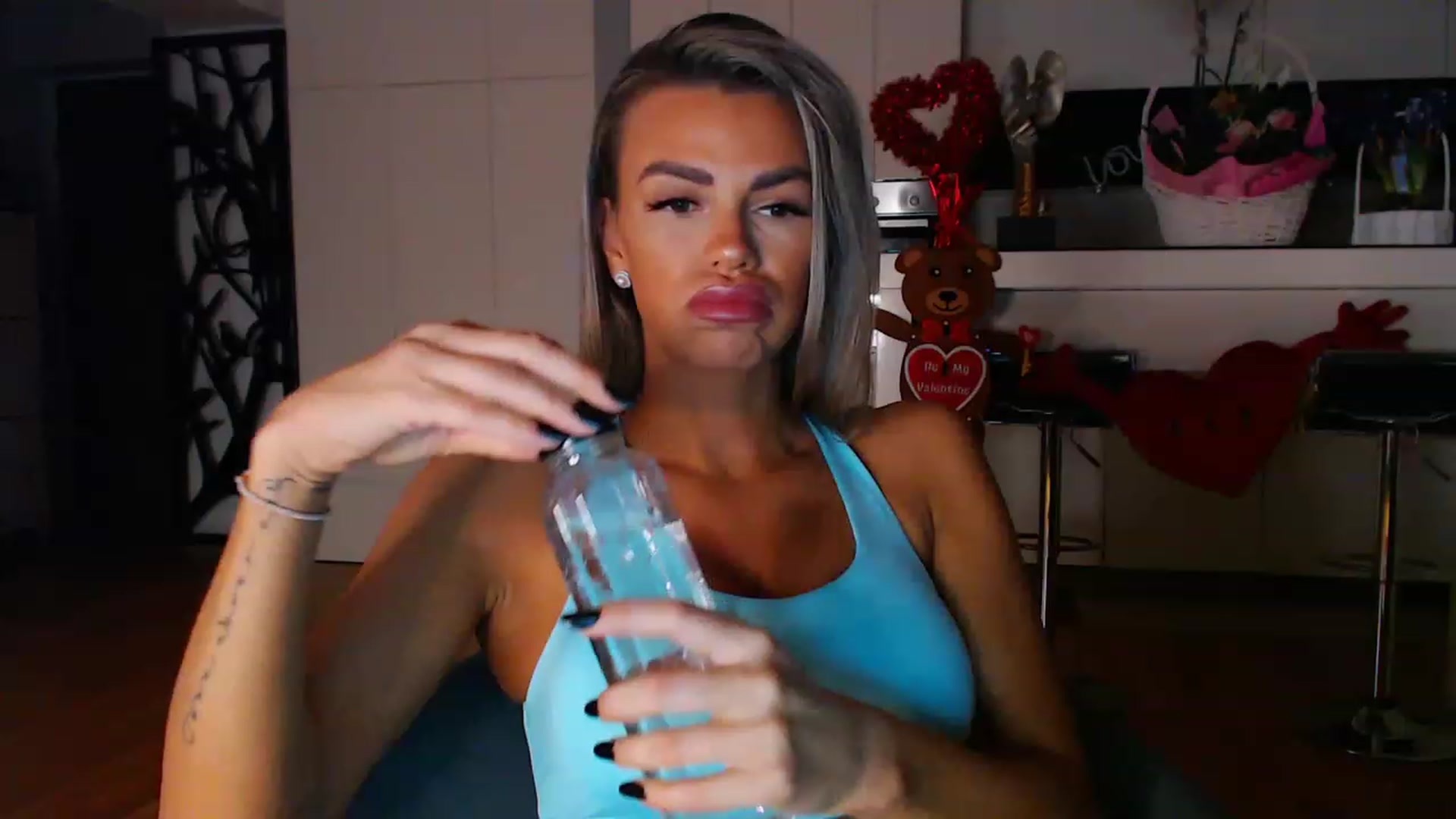 Gallery image thumbnail from D_y_y's myfreecams stream on, 02/26/2023, 04:35 image 2 of 20
