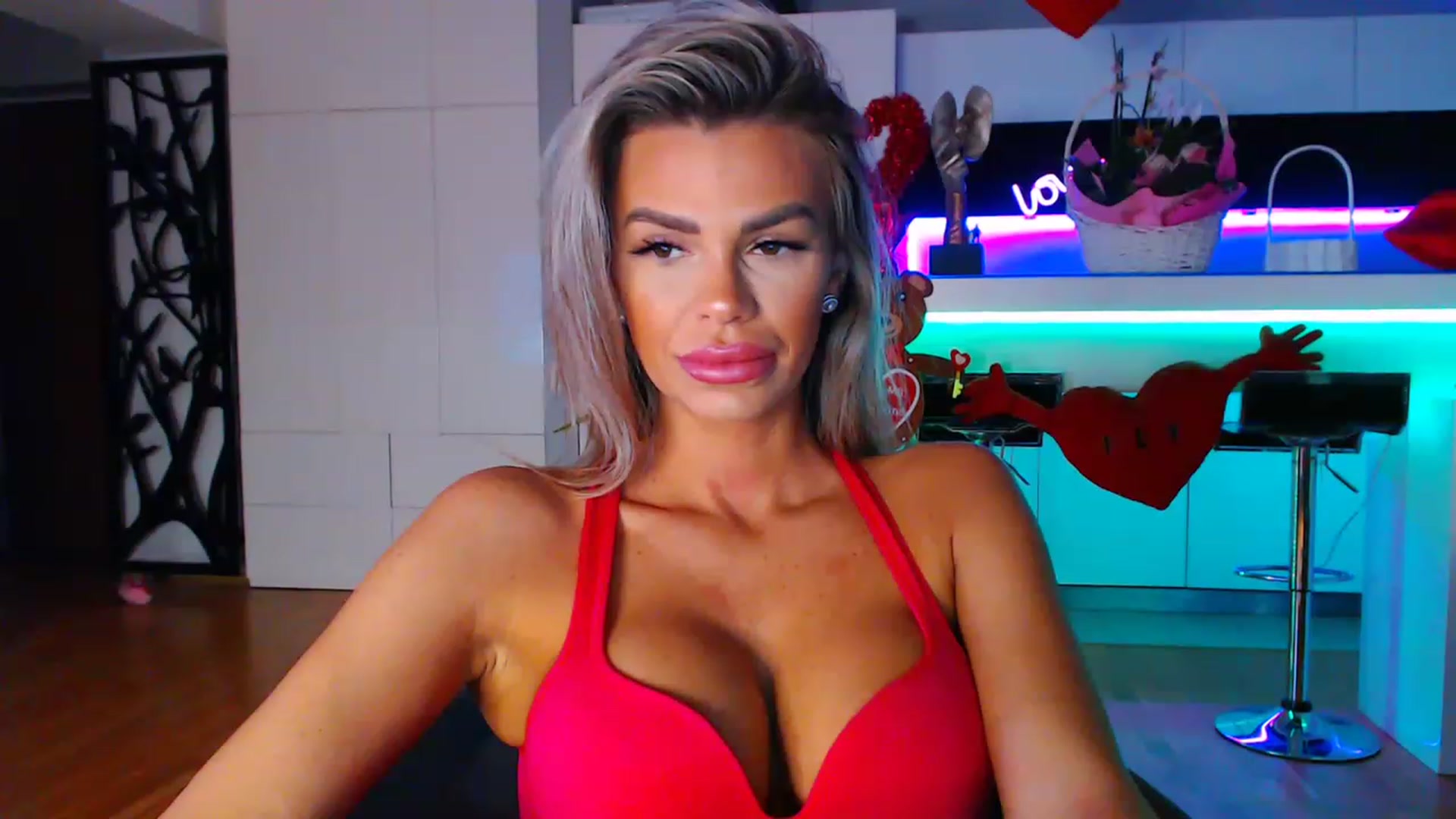 Gallery image thumbnail from D_y_y's myfreecams stream on, 02/27/2023, 05:32 image 15 of 20