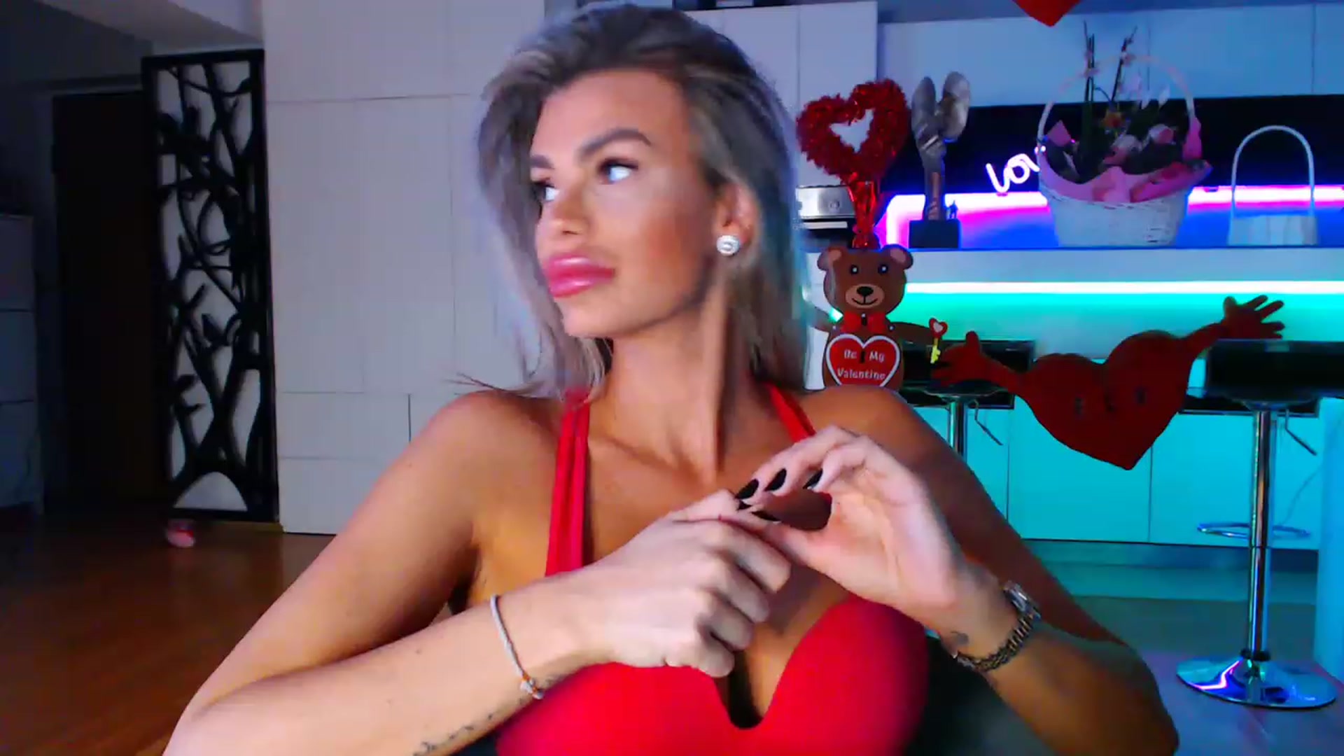Gallery image thumbnail from D_y_y's myfreecams stream on, 02/27/2023, 05:32 image 11 of 20