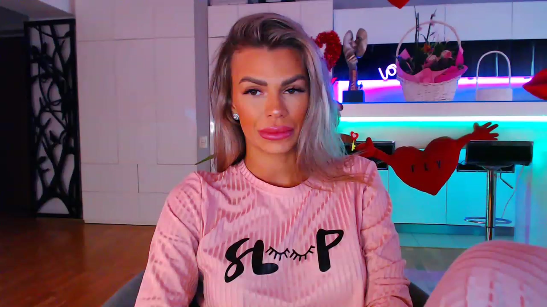 Gallery image thumbnail from D_y_y's myfreecams stream on, 02/28/2023, 06:47 image 19 of 20