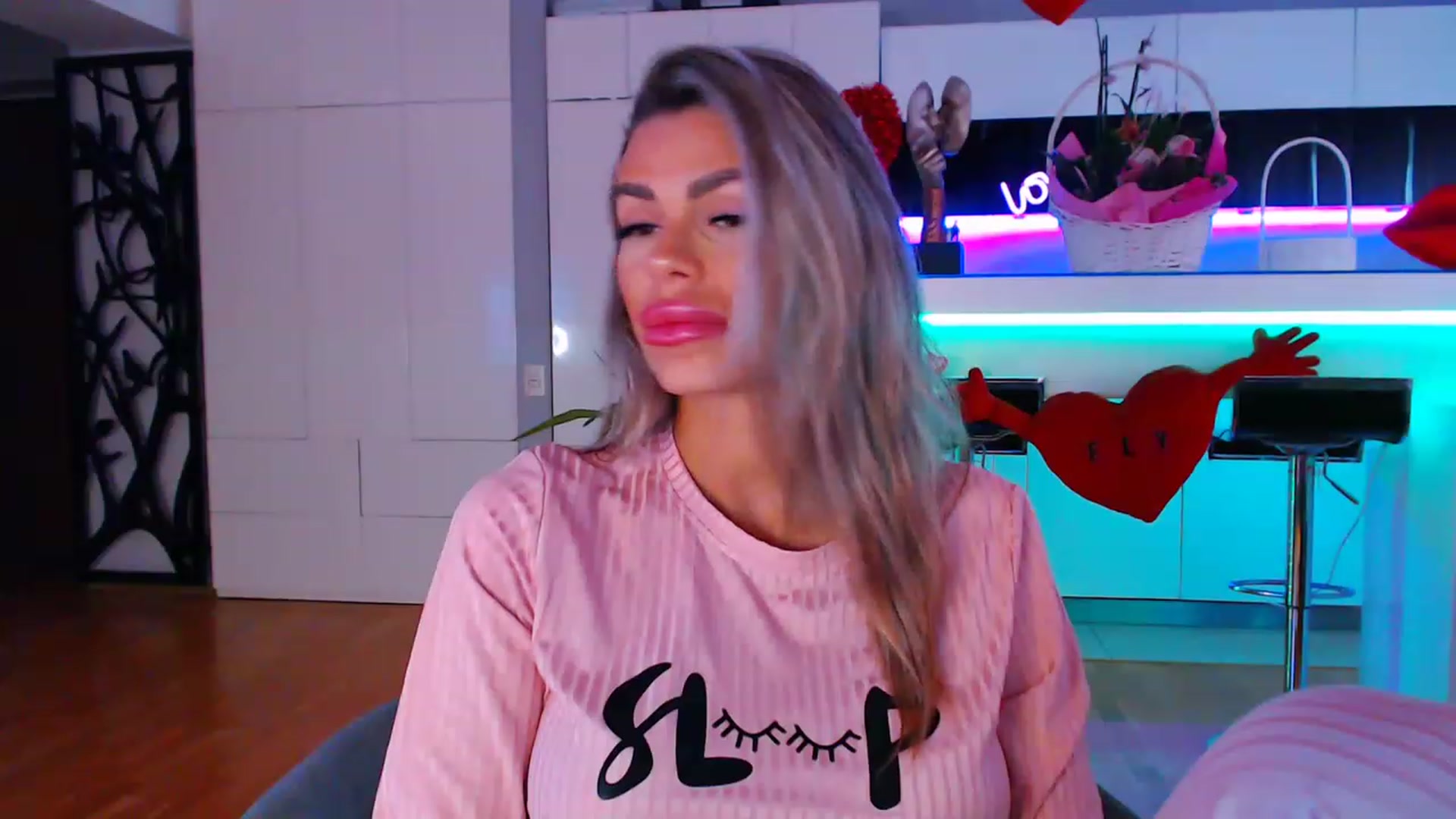 Gallery image thumbnail from D_y_y's myfreecams stream on, 02/28/2023, 06:47 image 20 of 20