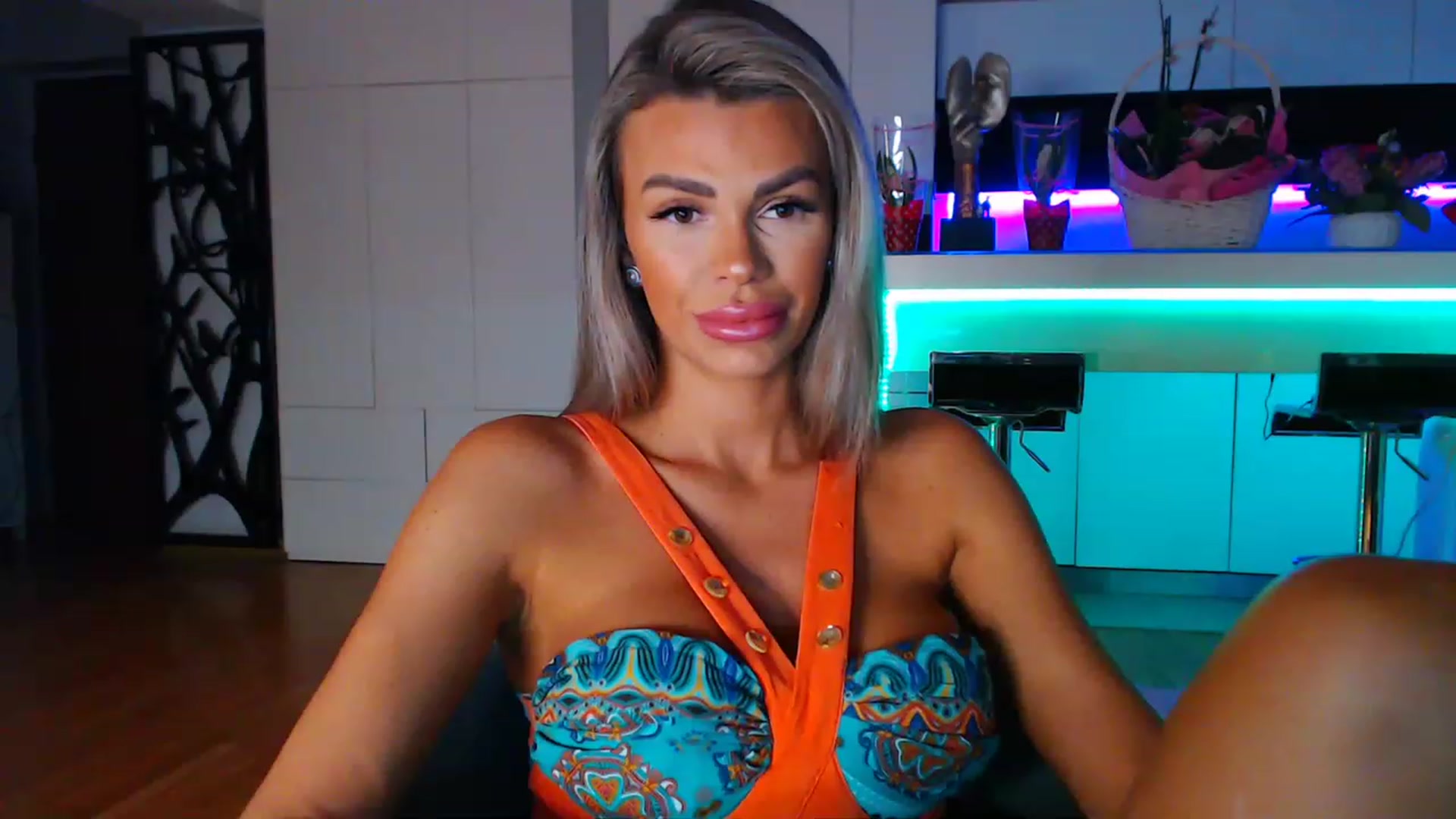 Gallery image thumbnail from D_y_y's myfreecams stream on, 03/02/2023, 23:42 image 18 of 20