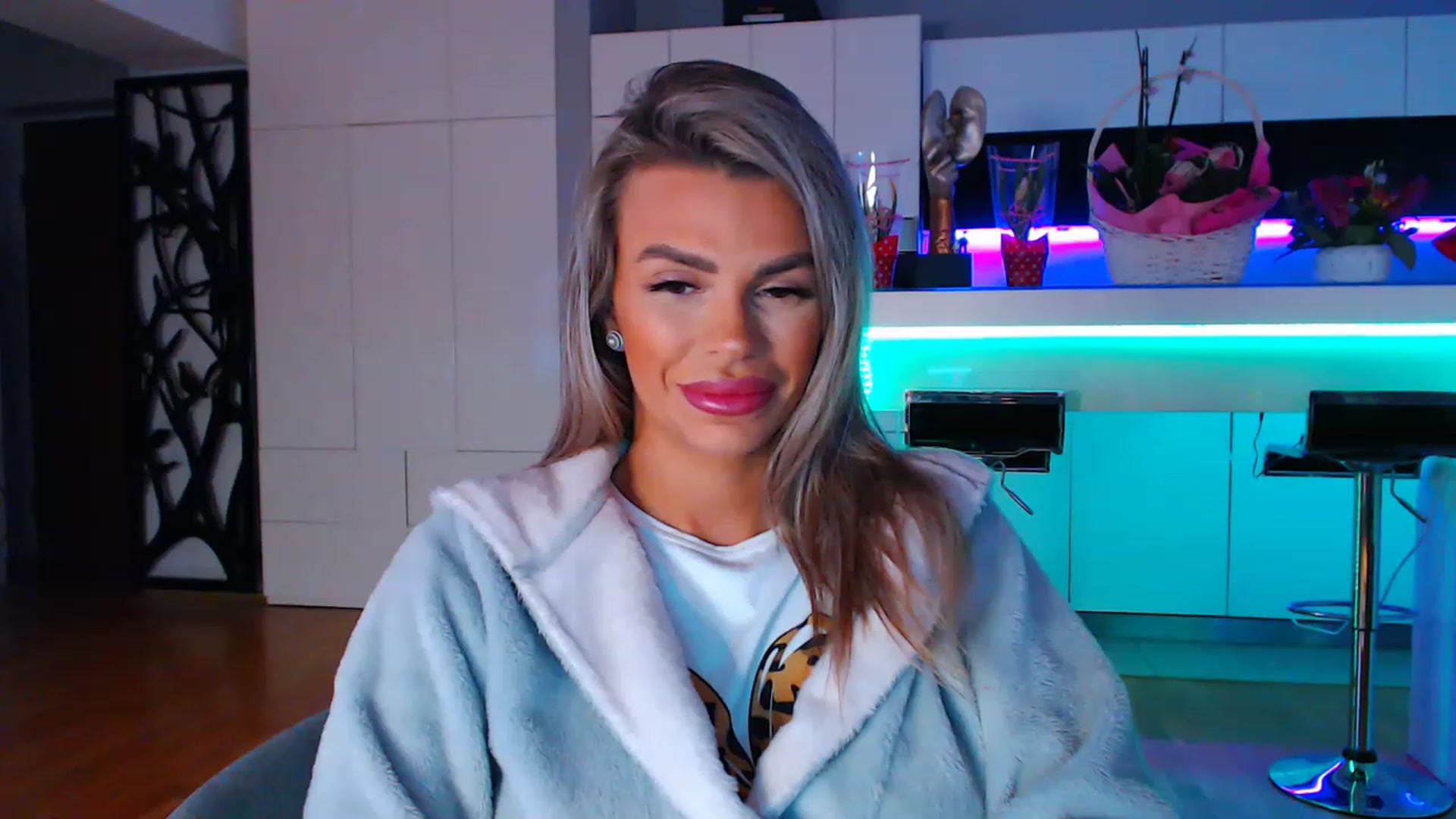 Gallery image thumbnail from D_y_y's myfreecams stream on, 03/04/2023, 05:35 image 11 of 20