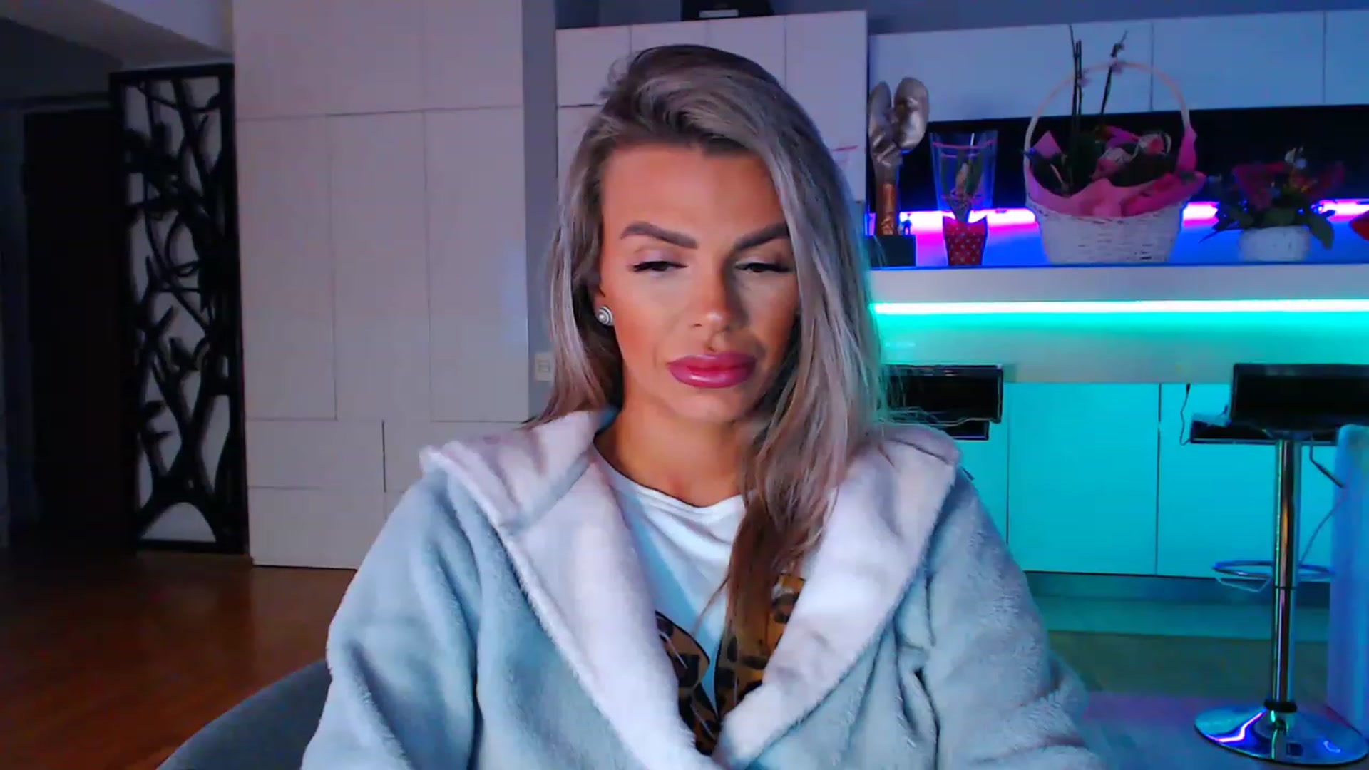 Gallery image thumbnail from D_y_y's myfreecams stream on, 03/04/2023, 05:35 image 8 of 20