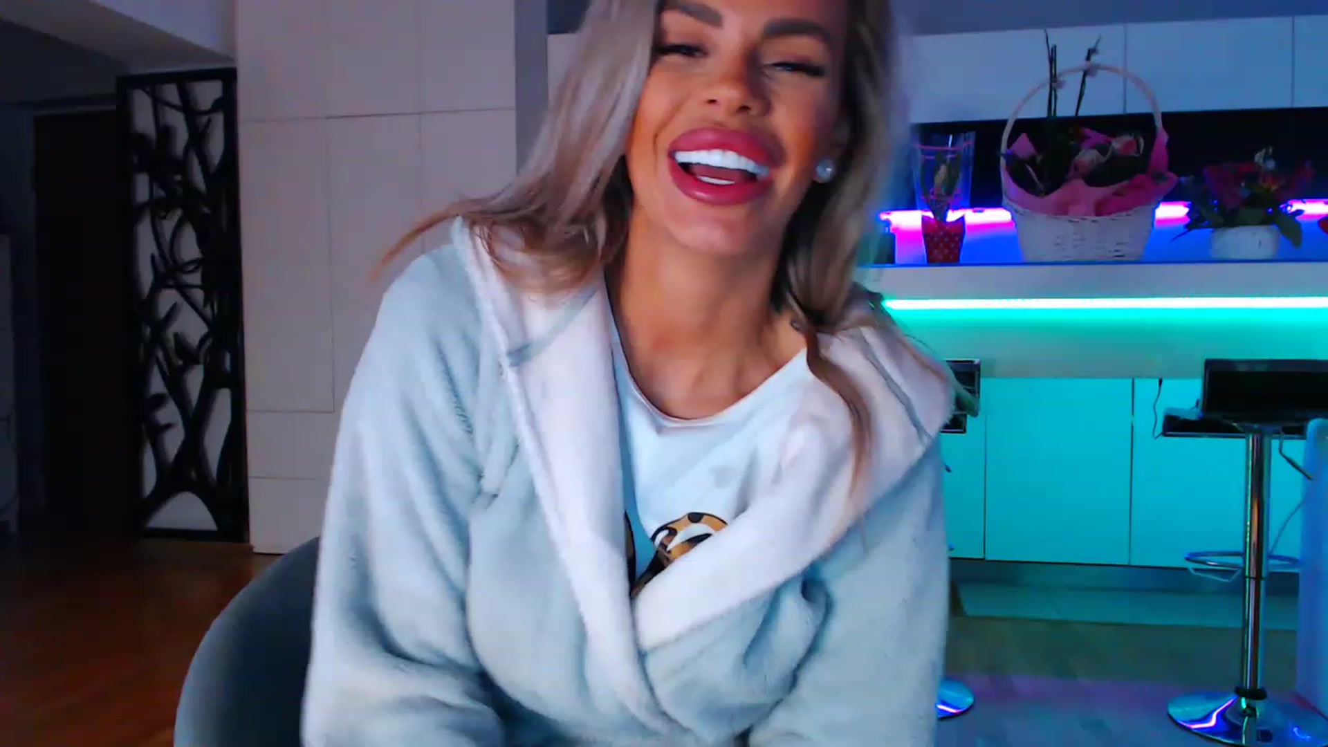 Gallery image thumbnail from D_y_y's myfreecams stream on, 03/04/2023, 05:35 image 17 of 20