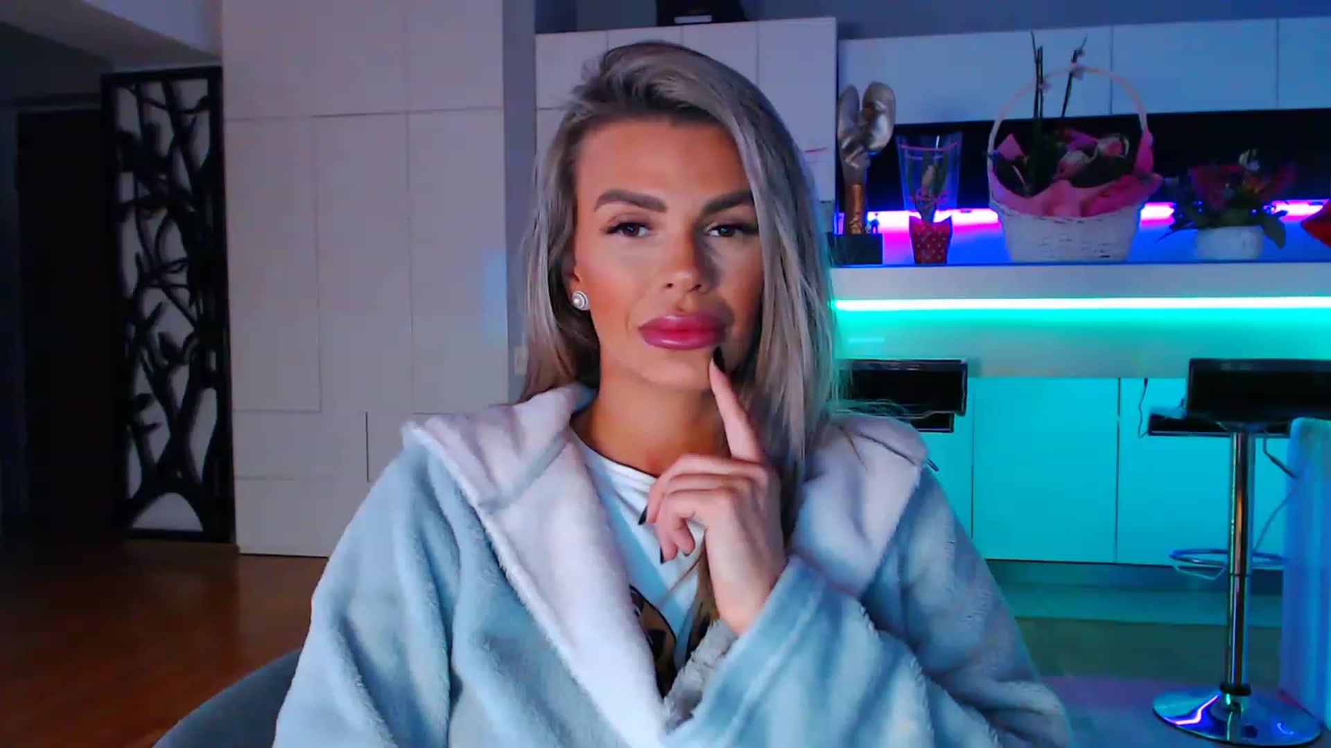 Gallery image thumbnail from D_y_y's myfreecams stream on, 03/04/2023, 05:35 image 7 of 20