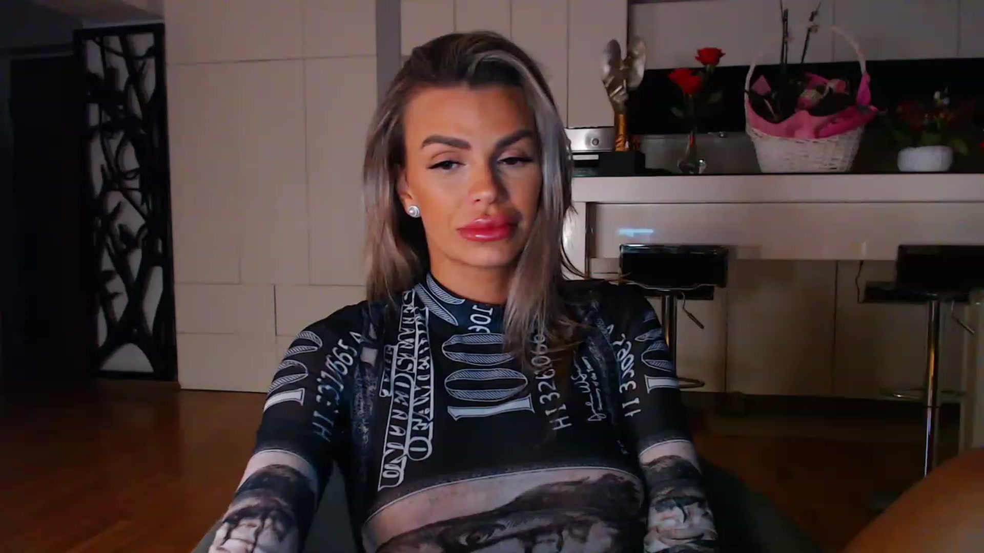 Gallery image thumbnail from D_y_y's myfreecams stream on, 03/06/2023, 01:54 image 18 of 20