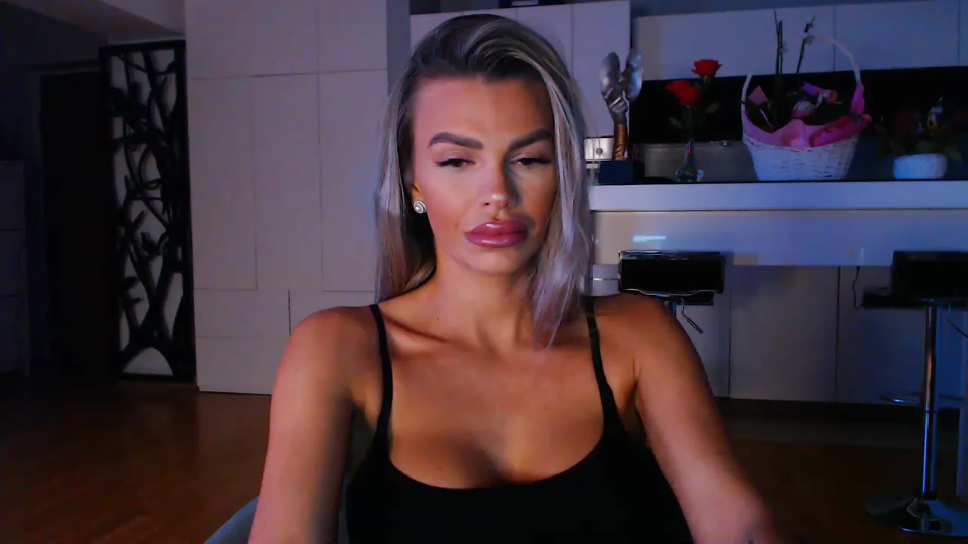 Gallery image thumbnail from D_y_y's myfreecams stream on, 03/07/2023, 05:52 image 2 of 20